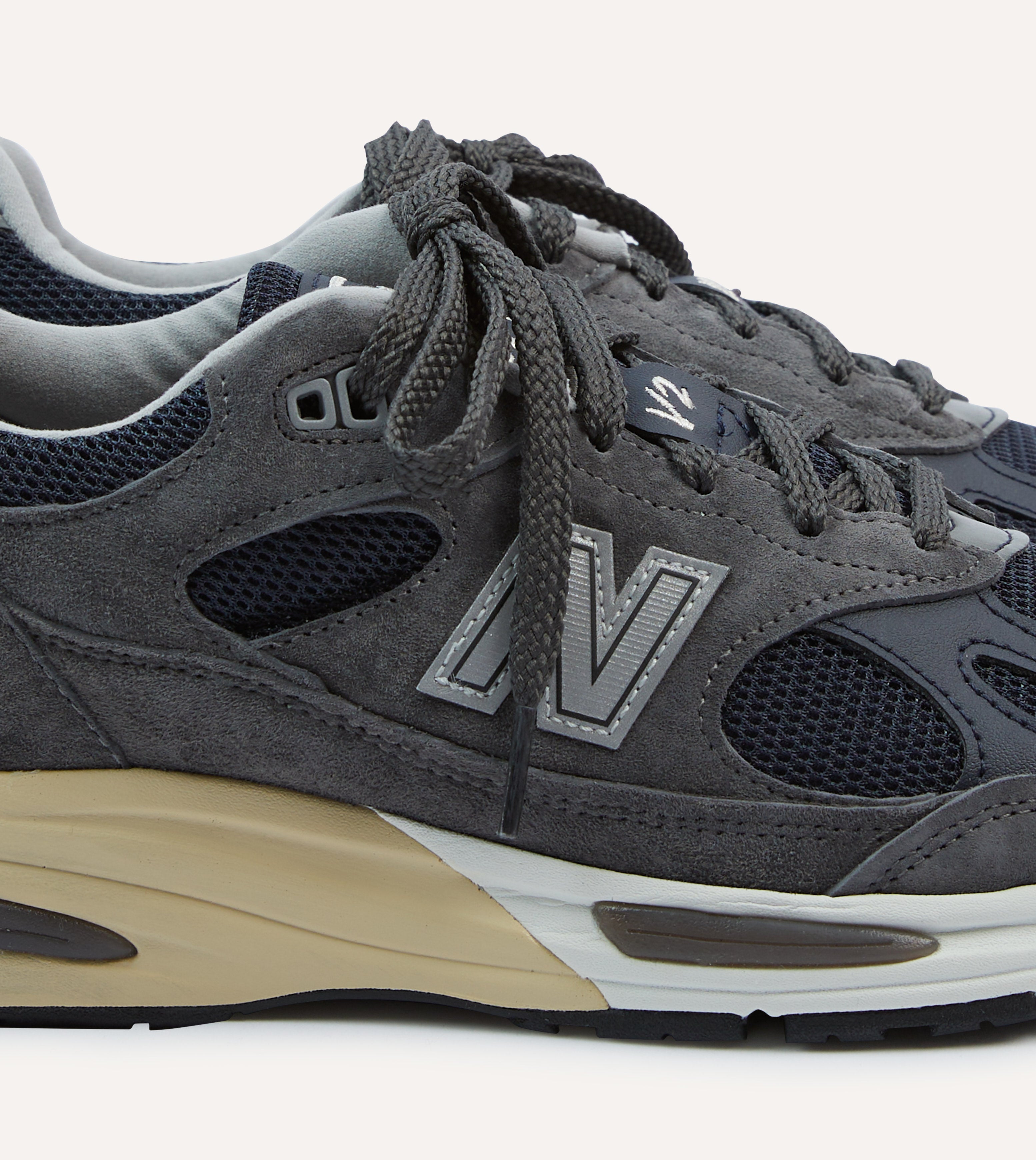 New Balance 991v2 Dark Gull Grey Running Shoes Made in UK – Premium Comfort for Men & Women | Ideal for Jogging, Gym & Casual Wear