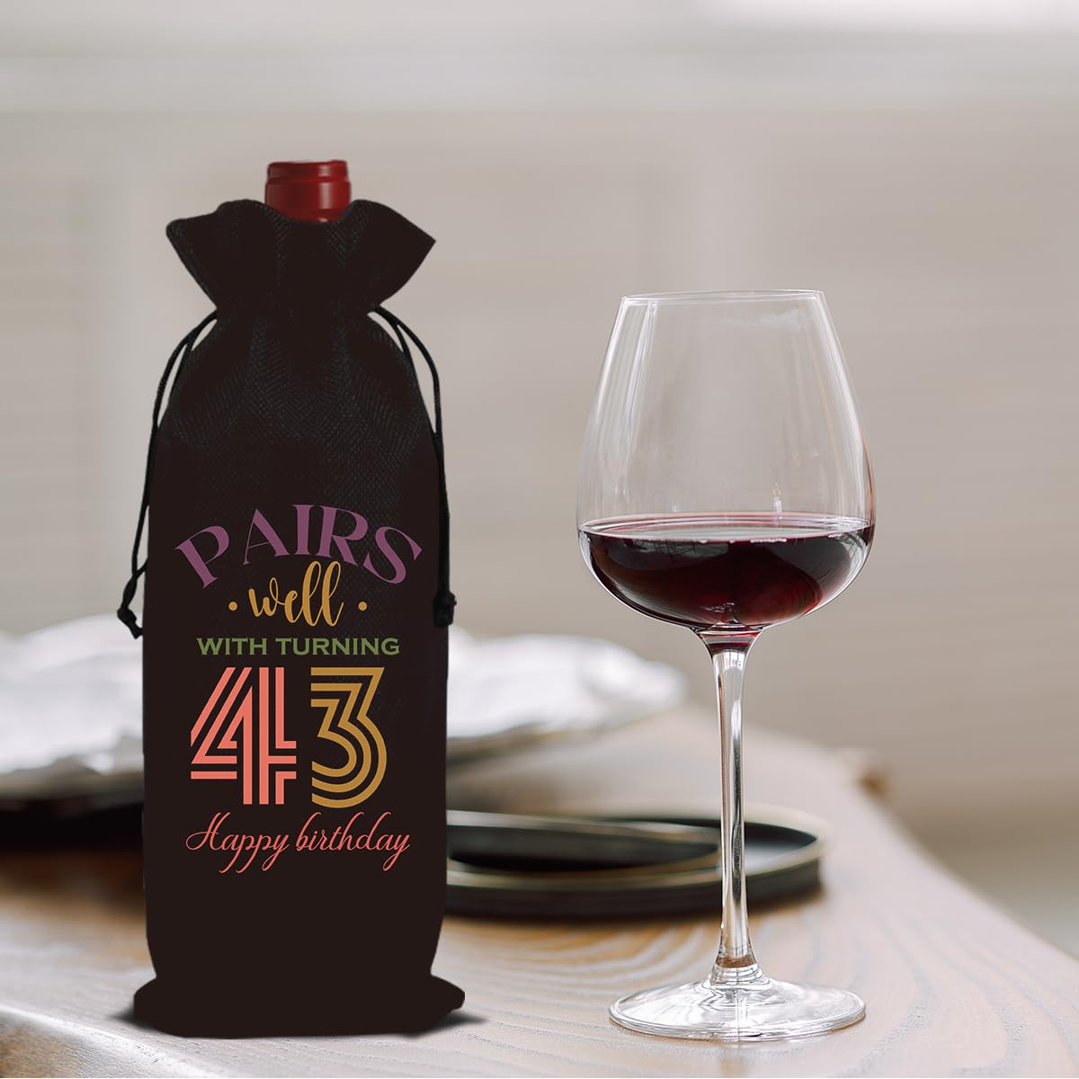 Funny 43rd Birthday Wine Gift Bag for Women & Men - 43 Year Old Birthday Present, Anniversary Party Decor - Born in 1982 Black Wine Bottle Bag (2025) - Perfect for Birthday Celebrations, Wine Lovers & 1982 Nostalgic Gifts