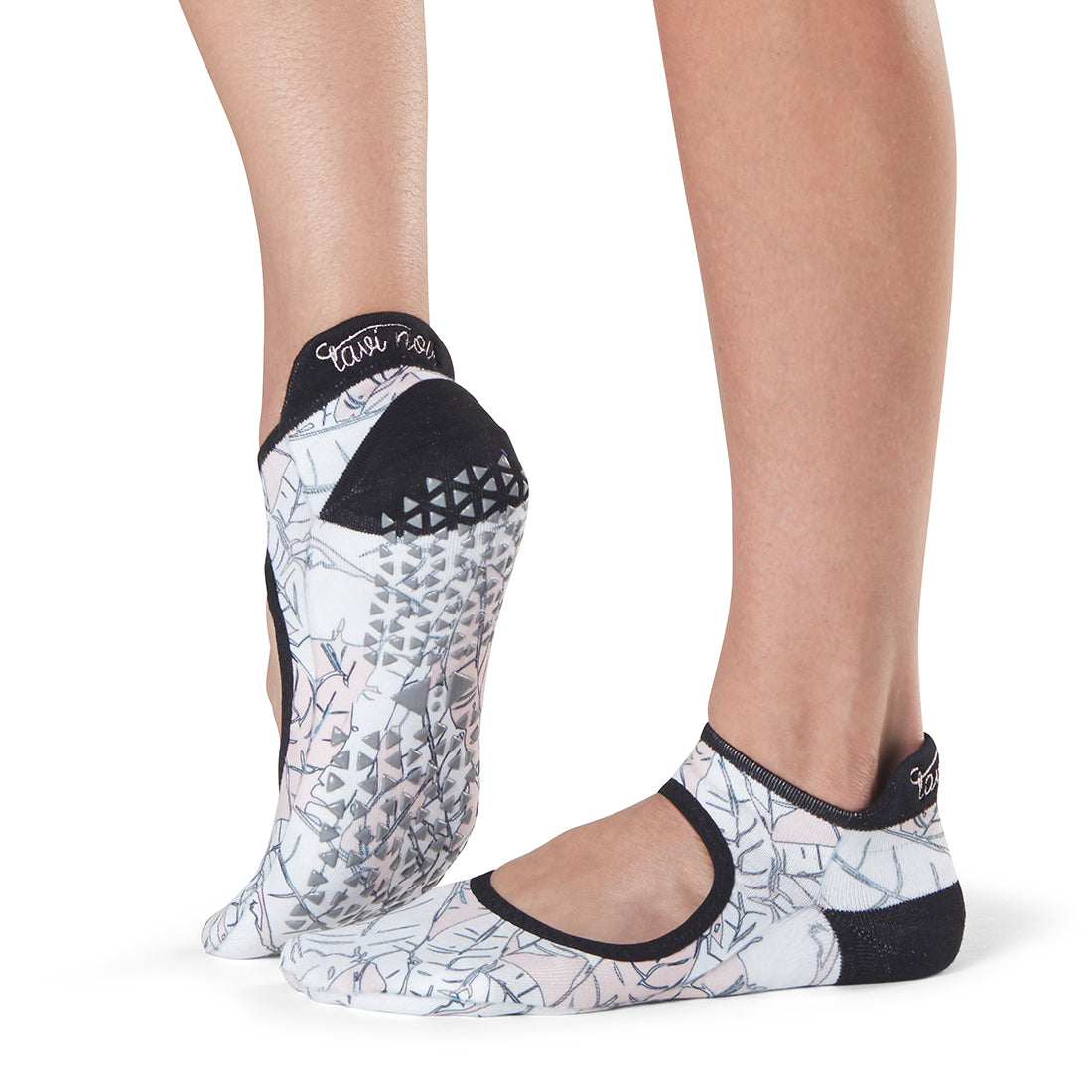 Tavi Noir Emma Grip Socks - Non-Slip Yoga Socks for Women, Anti-Skid Workout Socks with Grips for Pilates, Barre & Home Exercise - Perfect for Yoga, Gym and Fitness Activities