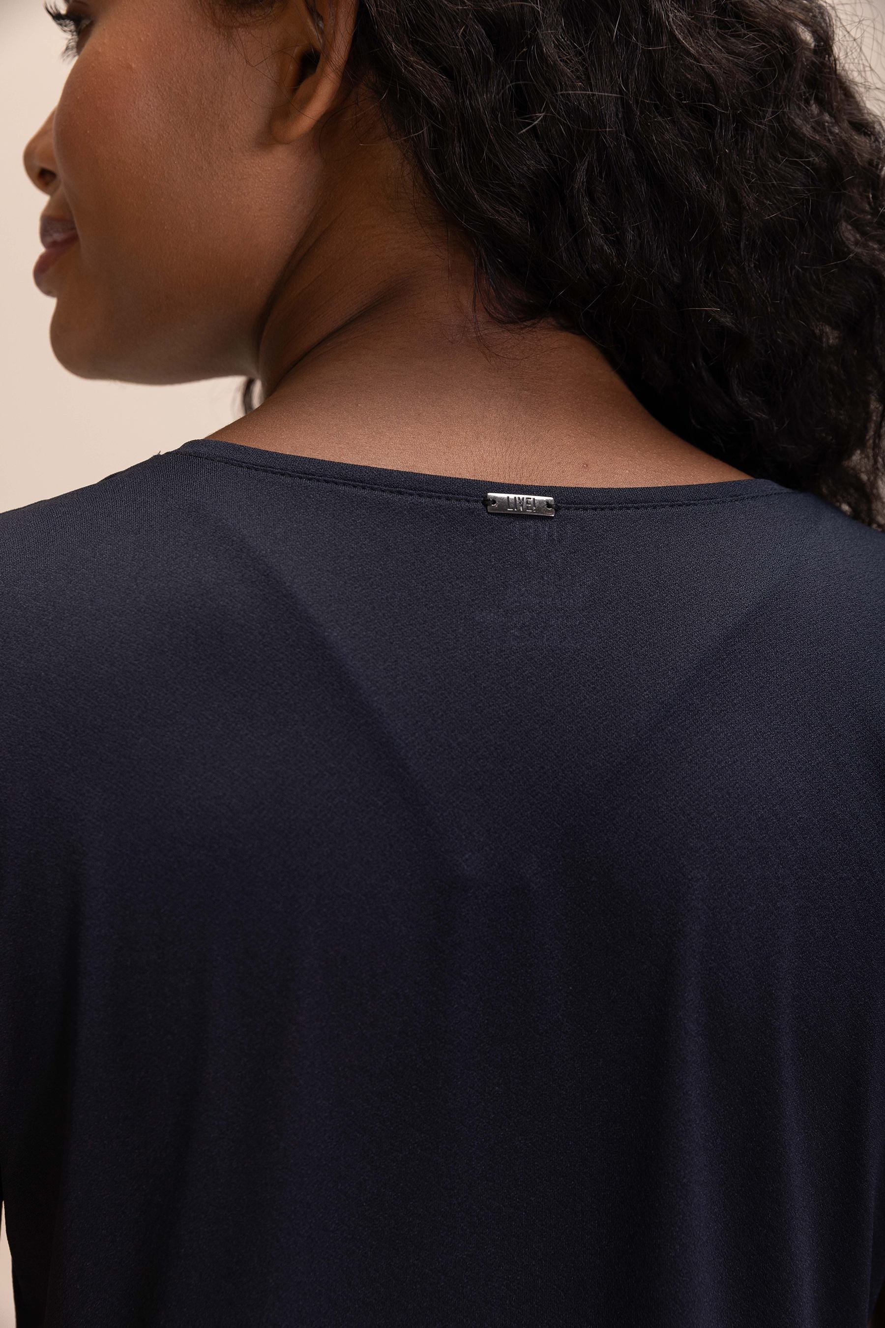 Breathable Comfort T-Shirt for Men & Women - Soft Cotton Casual Tee for Everyday Wear, Gym, and Outdoor Activities