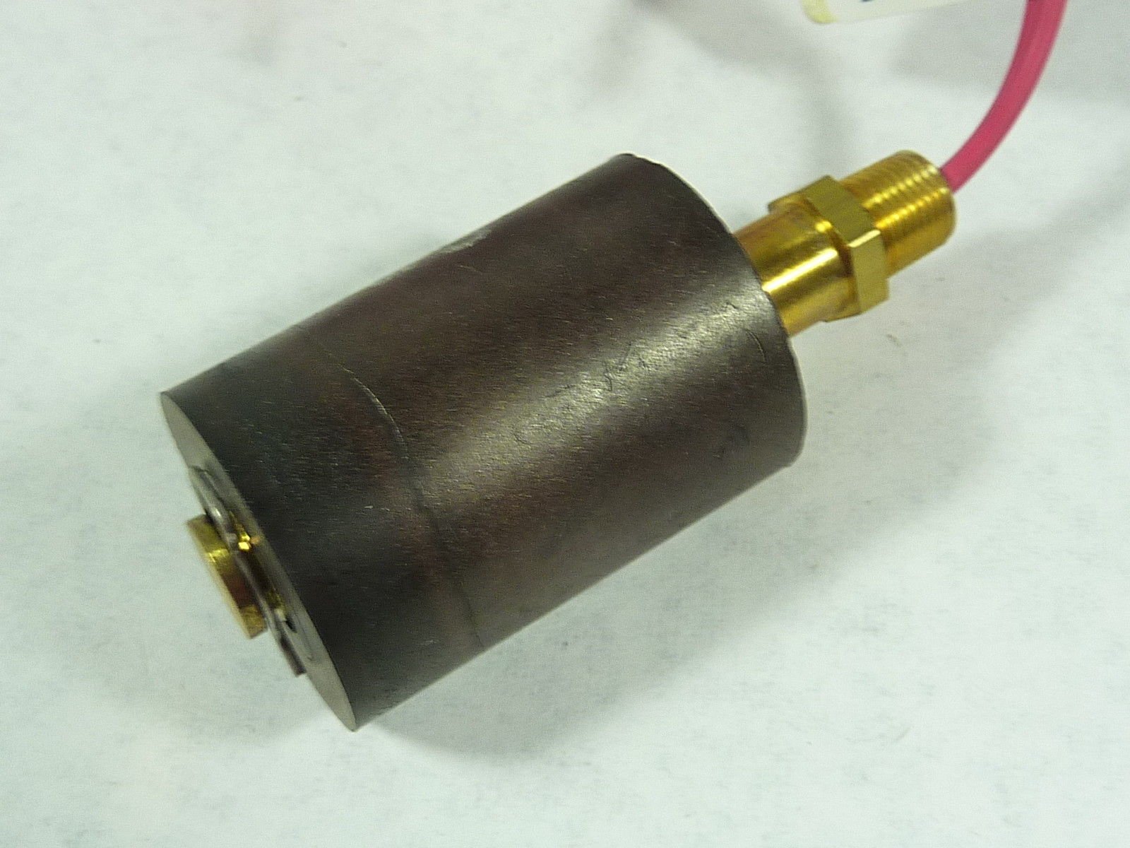 NEW GEMS LS-1800 01801 Liquid Level Sensor Switch 120/240V AC 20VA - B482593 - Ideal for Industrial Water Tanks, HVAC Systems & Pump Control Applications