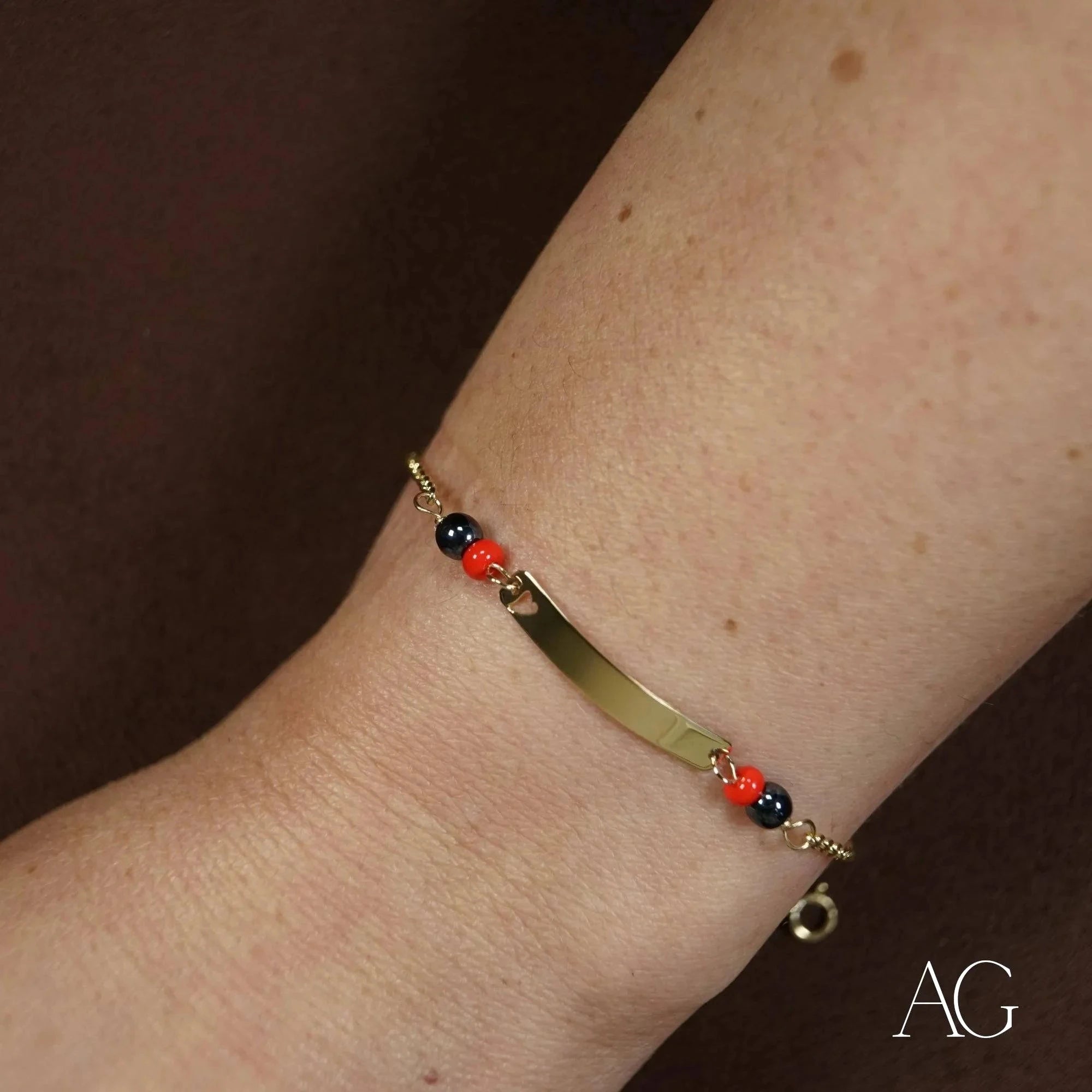 18K Gold Kids' Bracelet with Black Coral & Heart Charm - Elegant Gift for Birthdays, Baptism & Special Occasions