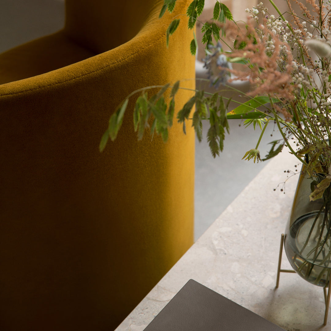 Theresa Arns Echasse Vase - Modern Ceramic Home Decor for Dining Table, Living Room & Office - Perfect for Flowers, Centerpieces & Interior Design