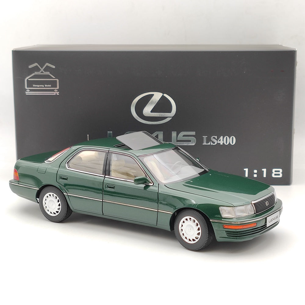 1:18 Scale Toyota Lexus LS400 First Generation Green Diecast Model Car - Collectible Toy Gift for Car Enthusiasts, Perfect for Display, Gifting and Model Car Collections