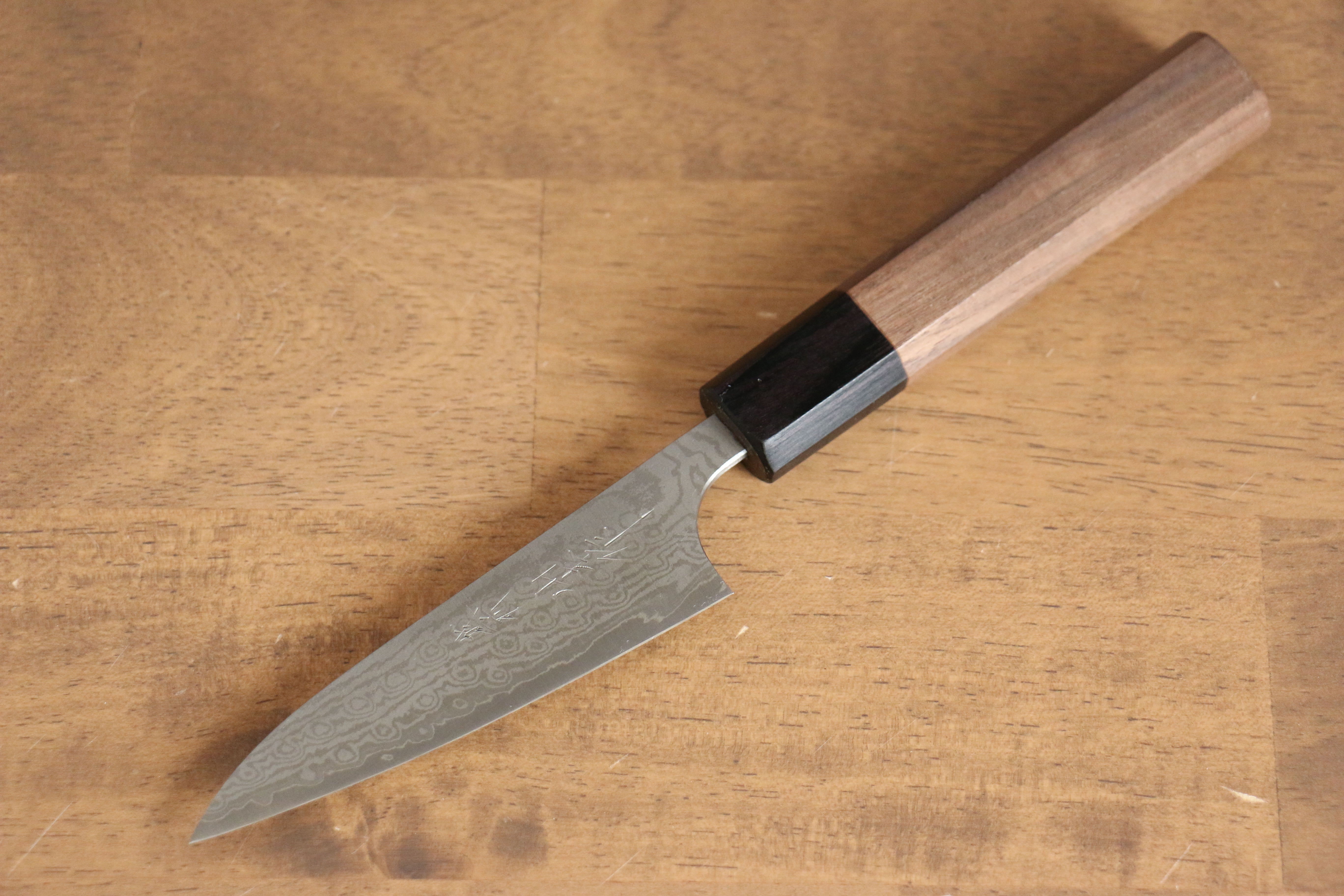 VG10 Damascus Petty Utility Knife 100mm - Japanese Chef Knife with Walnut Handle - Perfect for Slicing, Peeling & Precision Cutting in the Kitchen