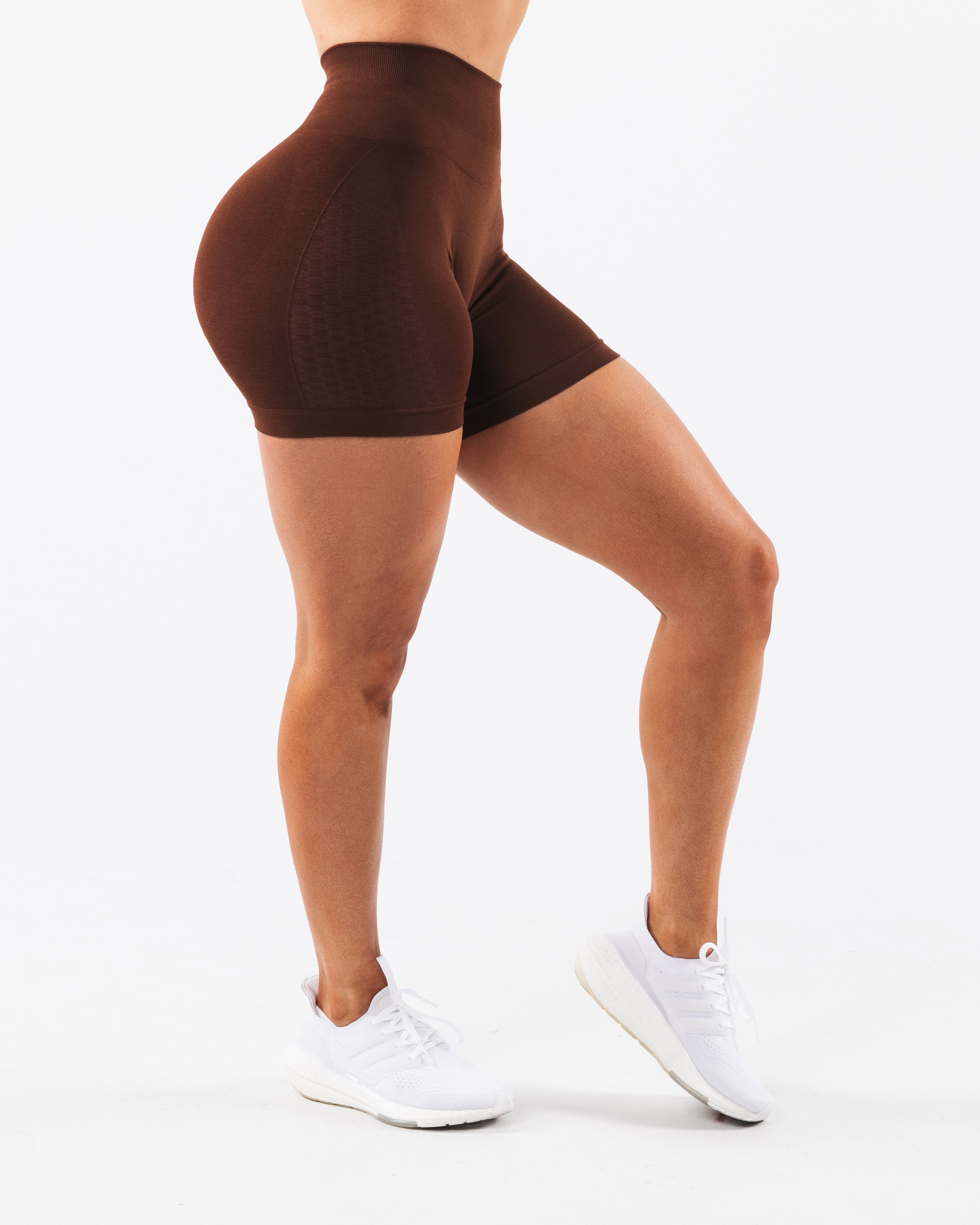 Amplify Contour Short 5 - High Waisted Workout Shorts for Women | Comfortable Gym & Running Shorts | Perfect for Yoga, Pilates & Active Lifestyle in Manhattan