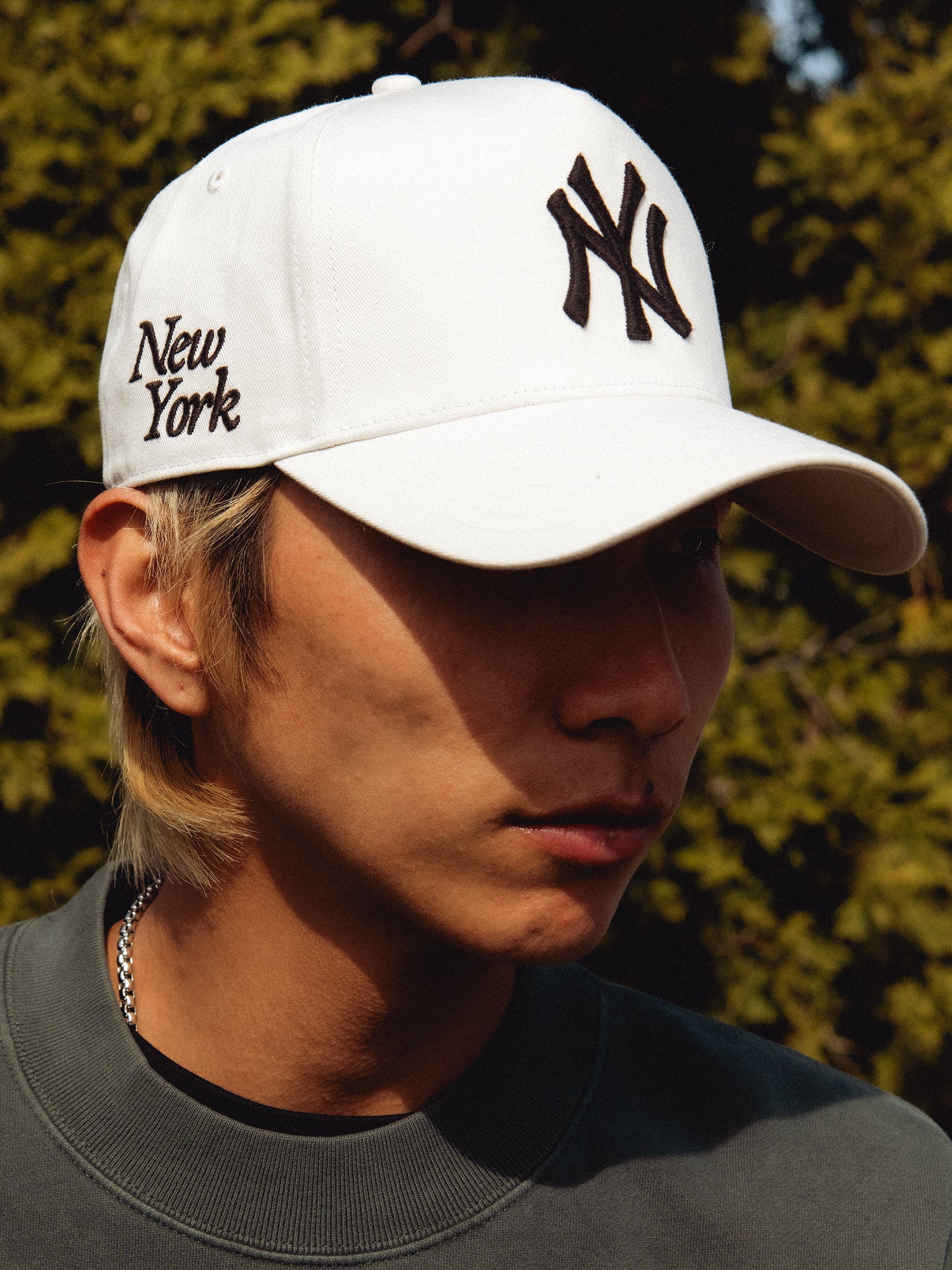 New York Yankees 47 Brand Clean Up Adjustable Hat - Official MLB Licensed Cap for Baseball Fans, Streetwear & Casual Outfits