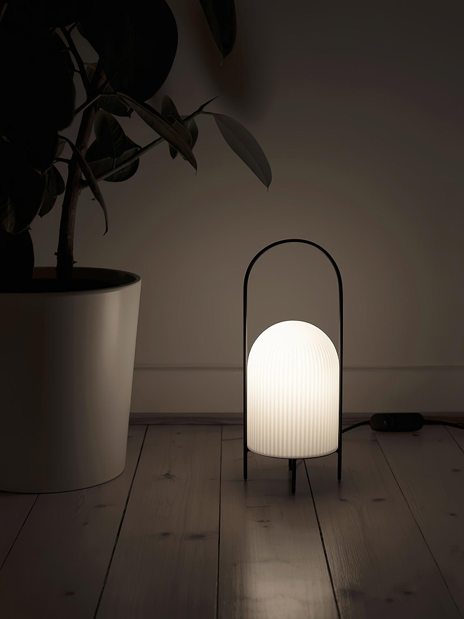 Ghost Table Lamp - Spooky Halloween Decor, LED Night Light for Bedroom, Living Room, and Party Decorations - Perfect for Home, Office, and Halloween Themed Events