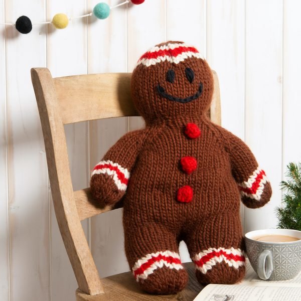 DIY Gingerbread Man Knitting Kit for Beginners - Complete Crochet Set with Yarn, Needles & Instructions - Perfect for Christmas Crafts, Holiday Gifts & Cozy Winter Evenings