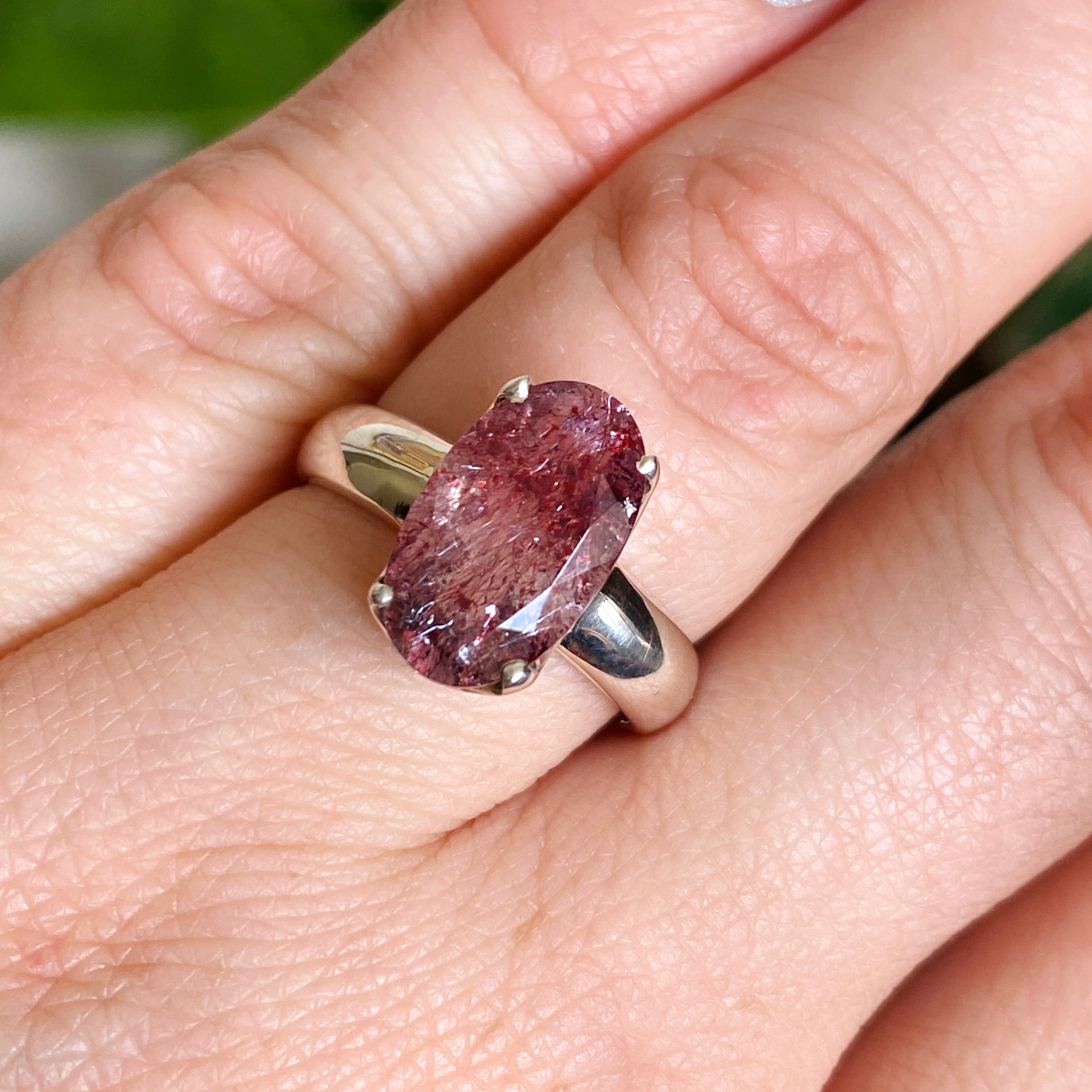 Lepidicrocite in Quartz (Inclusion Quartz) Oval Faceted Ring - Size 7 - PRGJ595 - Elegant Gemstone Jewelry for Women, Perfect for Weddings & Special Occasions
