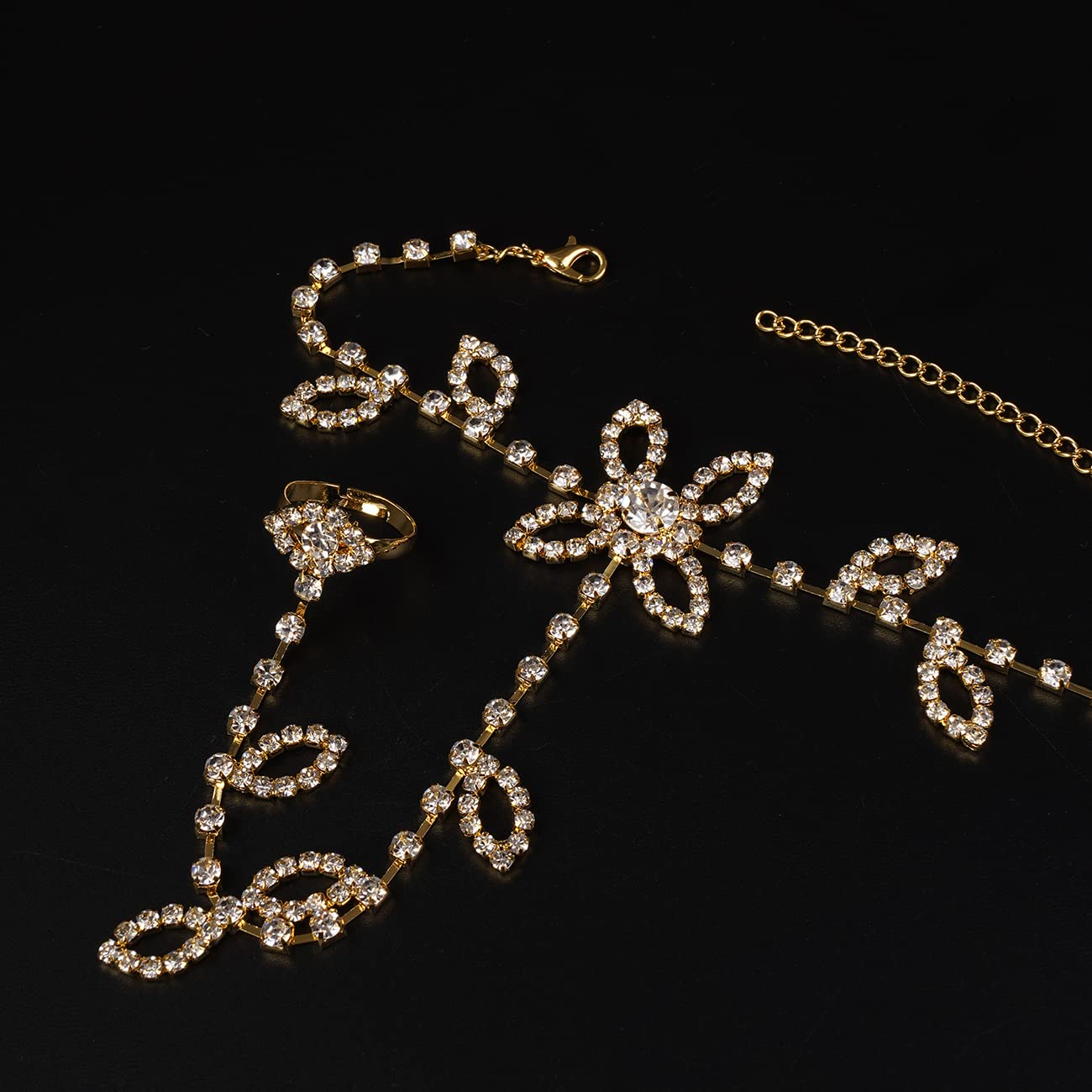 Boho Rhinestone Foot Chain with Toe Ring - Crystal Barefoot Sandals Ankle Bracelet for Women | Gold Ankle Jewelry for Beach Weddings, Summer Parties & Boho Fashion