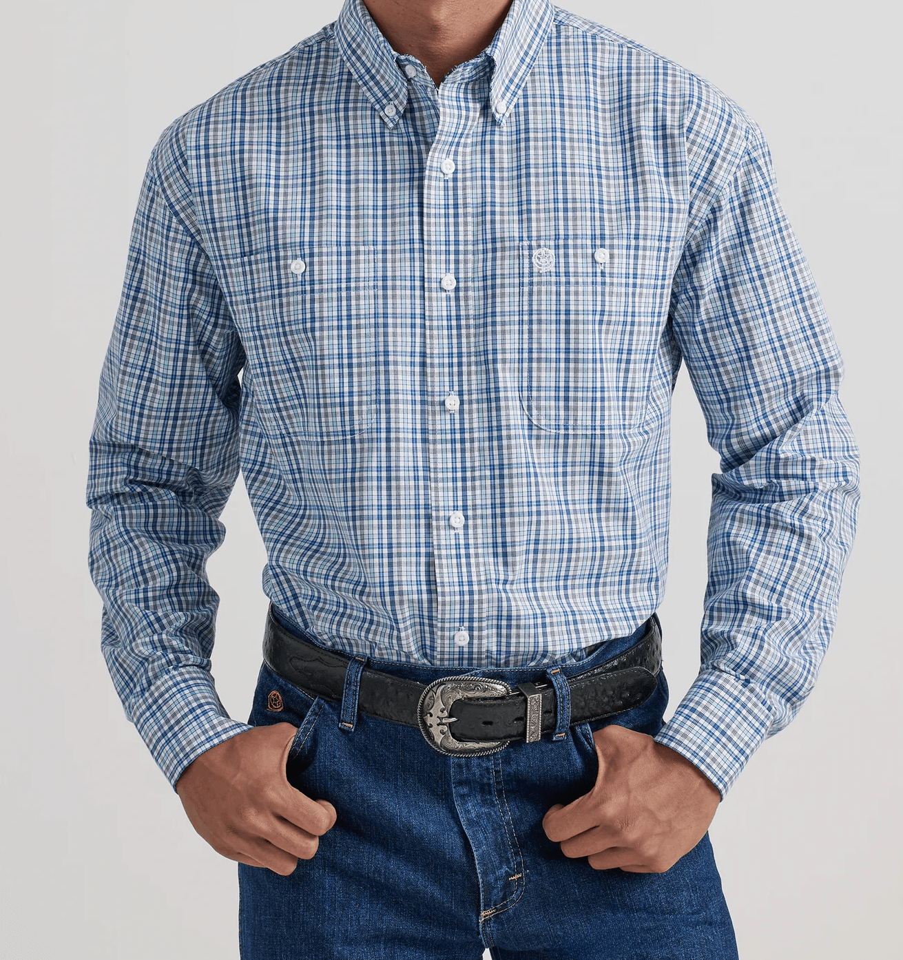 Wrangler Men's Long Sleeve Blue Plaid Shirt - Classic Western Style for Casual Wear & Outdoor Adventures