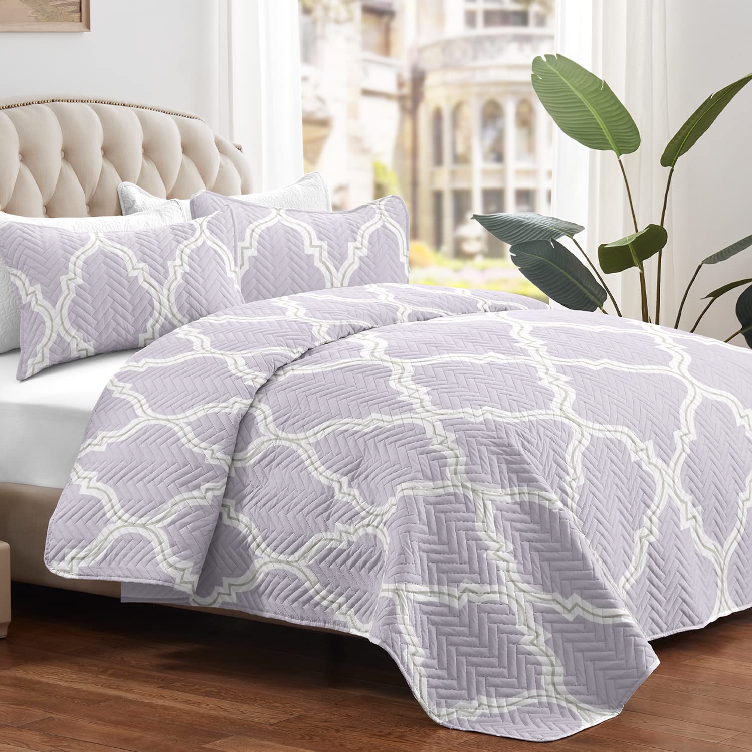 SEMECH King Size Quilt Set - California King Bedspread (118''x95'') | Soft Purple Floral Quilt with 2 Shams | 3-Piece Luxury Bedding Set in Lavender | Perfect for Master Bedrooms, Guest Rooms & Cozy Home Decor