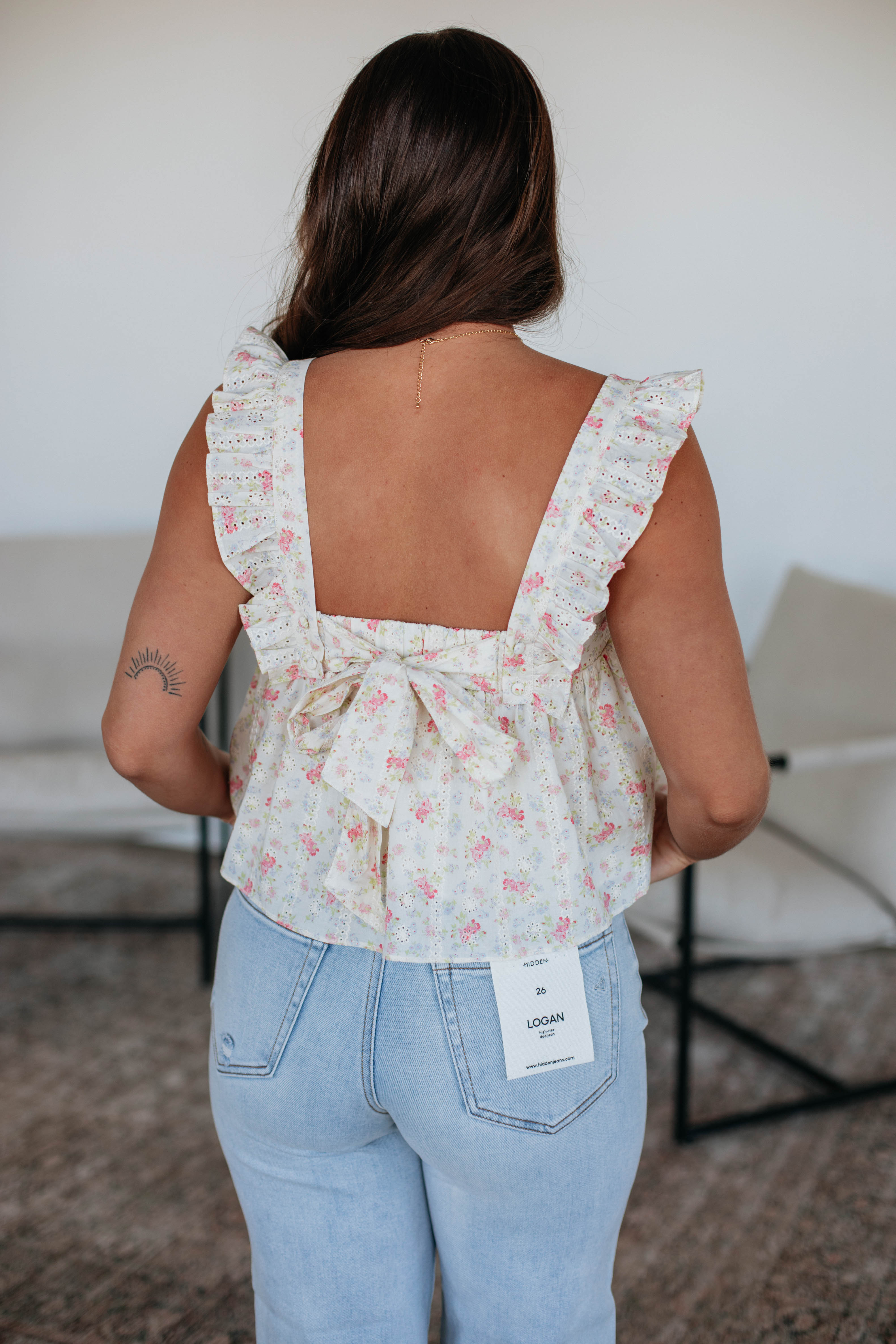 Emme Floral Tank Top - Women's Summer Floral Print Sleeveless Blouse for Casual Wear & Beach Outfits