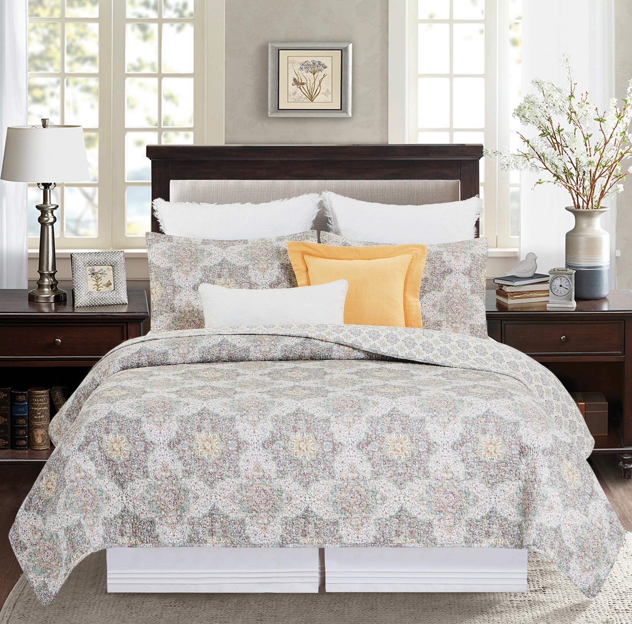 C&F Home Elaina Medallion Grey King Quilt Set - 100% Cotton 3-Piece Bedding Set, Machine Washable & Wrinkle Resistant - Perfect for Master Bedroom, Guest Room & Cozy Home Decor