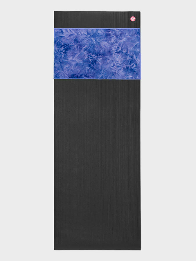 Manduka eQua Yoga Hand Towel - Premium Microfiber for Hot Yoga, Pilates & Gym - Quick-Dry & Non-Slip Grip - Ideal for Sweat Absorption & Workout Essentials