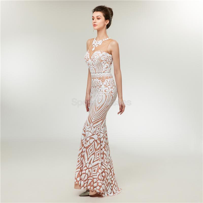 Elegant Illusion Lace Mermaid Long Evening Prom Dress for Women - Formal Party Gown with Sheer Neckline - Perfect for Homecoming, Prom Night & Special Occasions