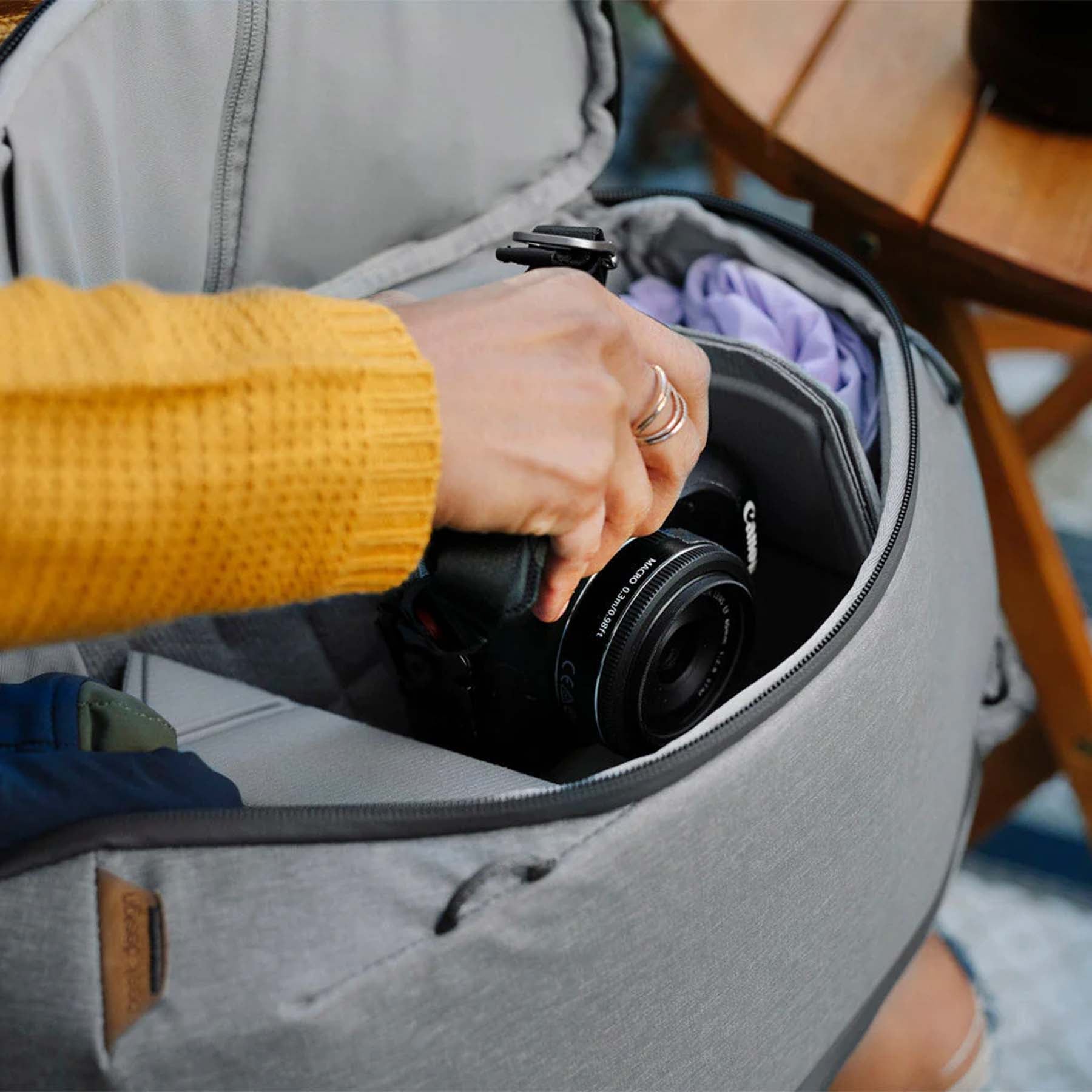 Peak Design Everyday Backpack 20L - Waterproof Camera Backpack with Laptop Compartment | Perfect for Travel, Photography & Daily Commute