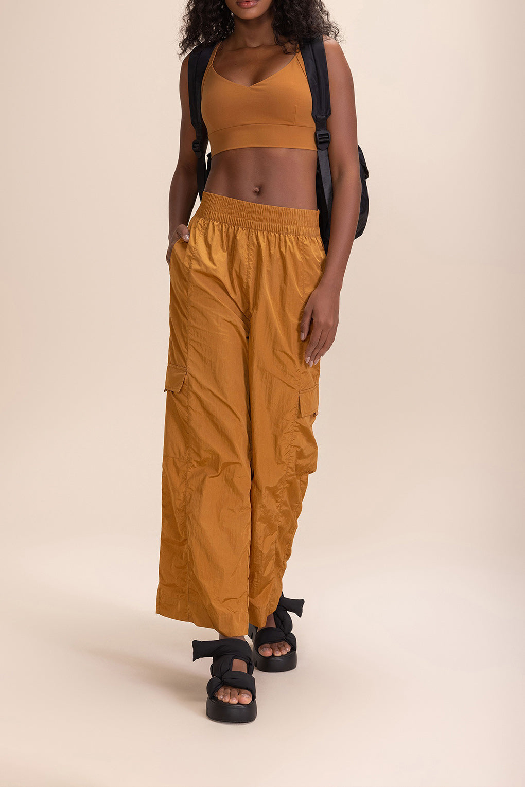 Stylish Nylon Street Pants for Men & Women - Comfortable Urban Fashion Joggers for Casual Wear, Workout & Outdoor Activities