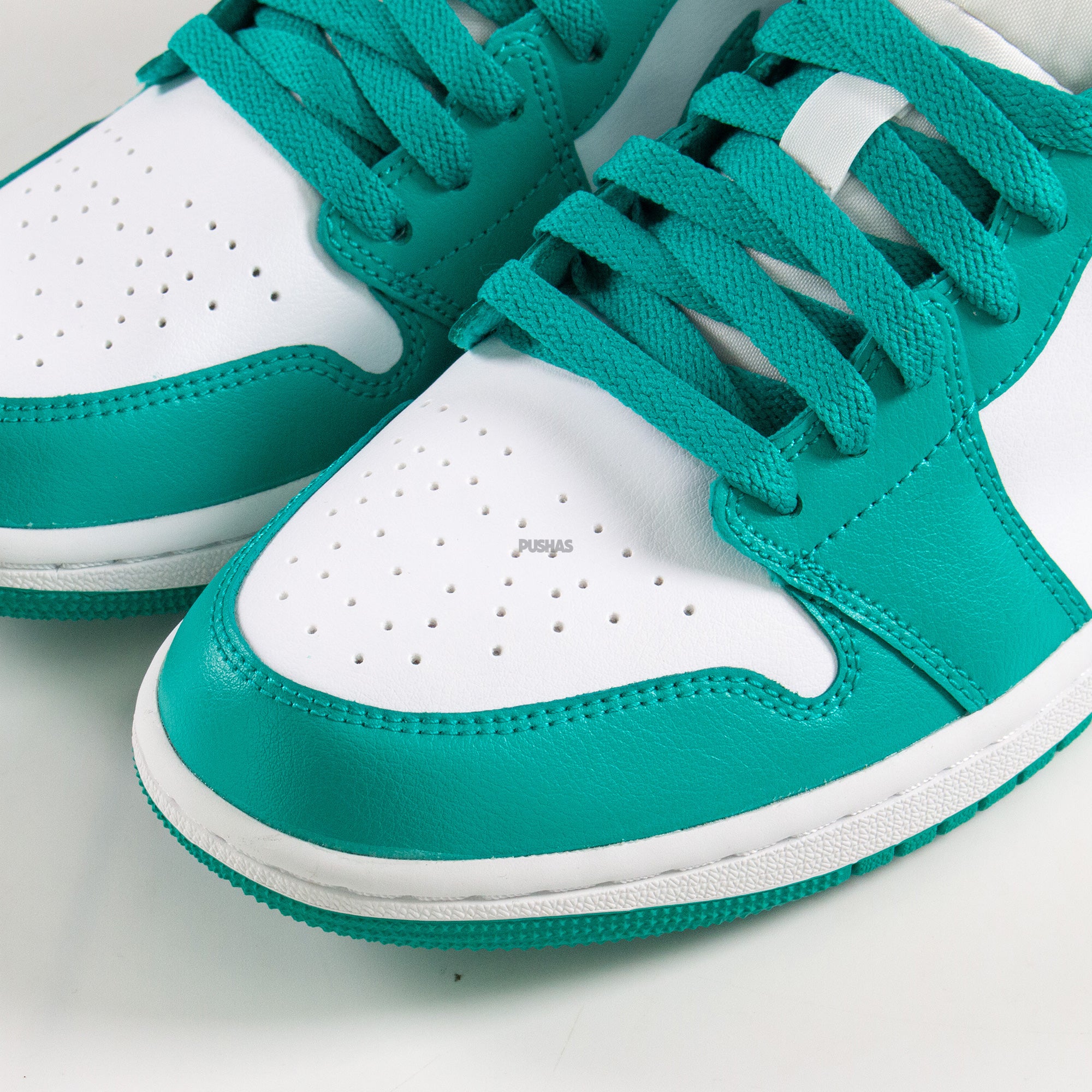 Air Jordan 1 Low 'New Emerald' Women's Sneakers (2022) - Comfortable Casual & Athletic Shoes for Running, Gym, and Streetwear Fashion