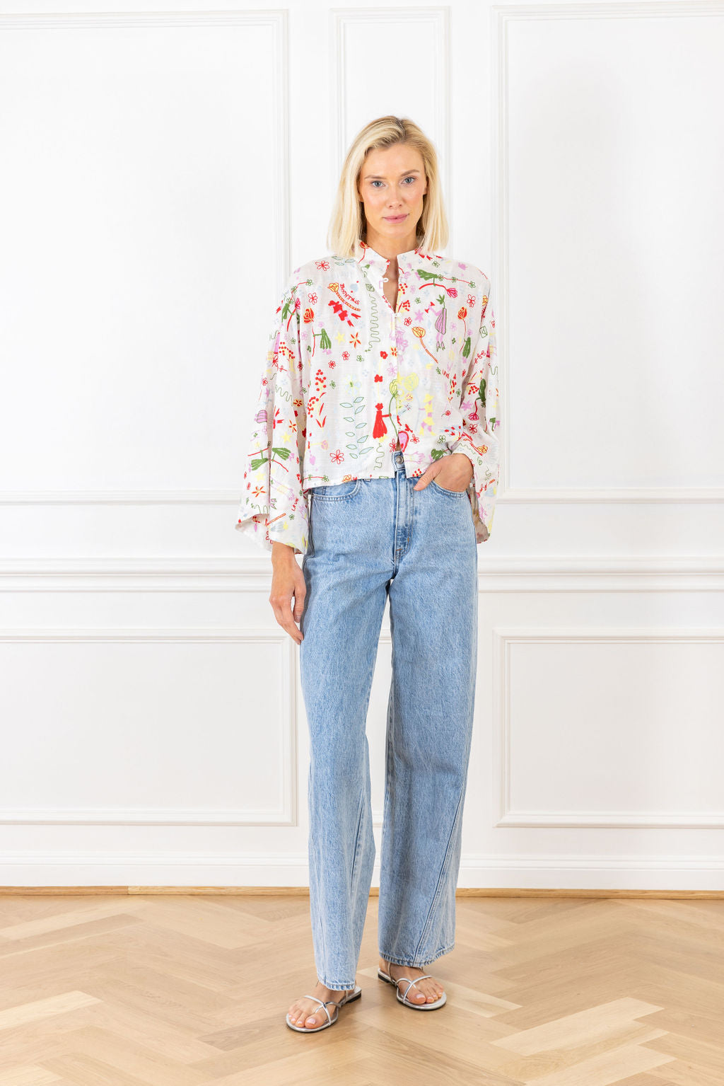 C'est La Vie Everyday Shirt - Comfortable Casual T-Shirt for Women & Men | Perfect for Daily Wear, Weekend Outfits & Relaxing at Home