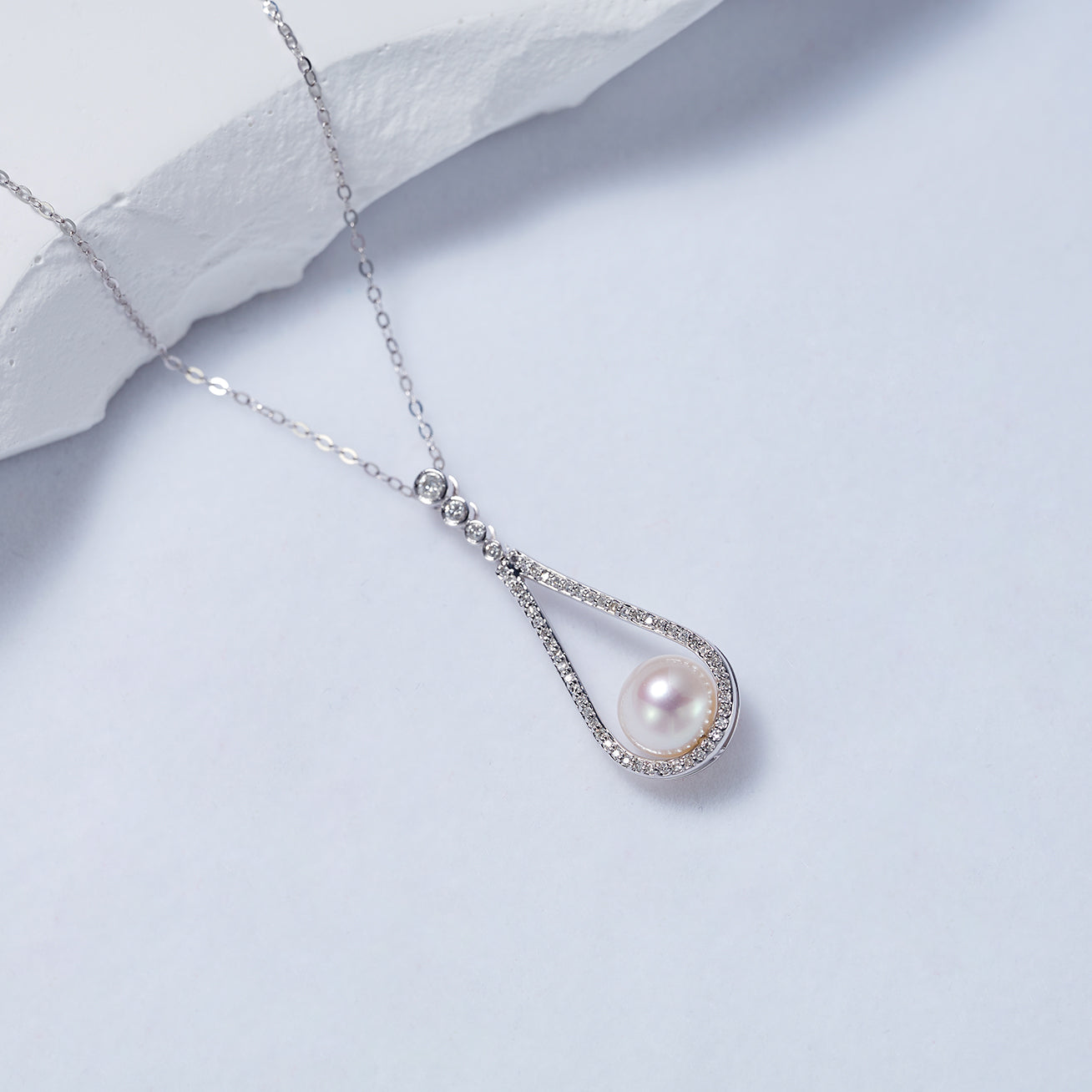 18K Solid Gold Freshwater Pearl Necklace KN00175 - Elegant Jewelry Gift for Women, Bridal Party, Anniversary & Special Occasions