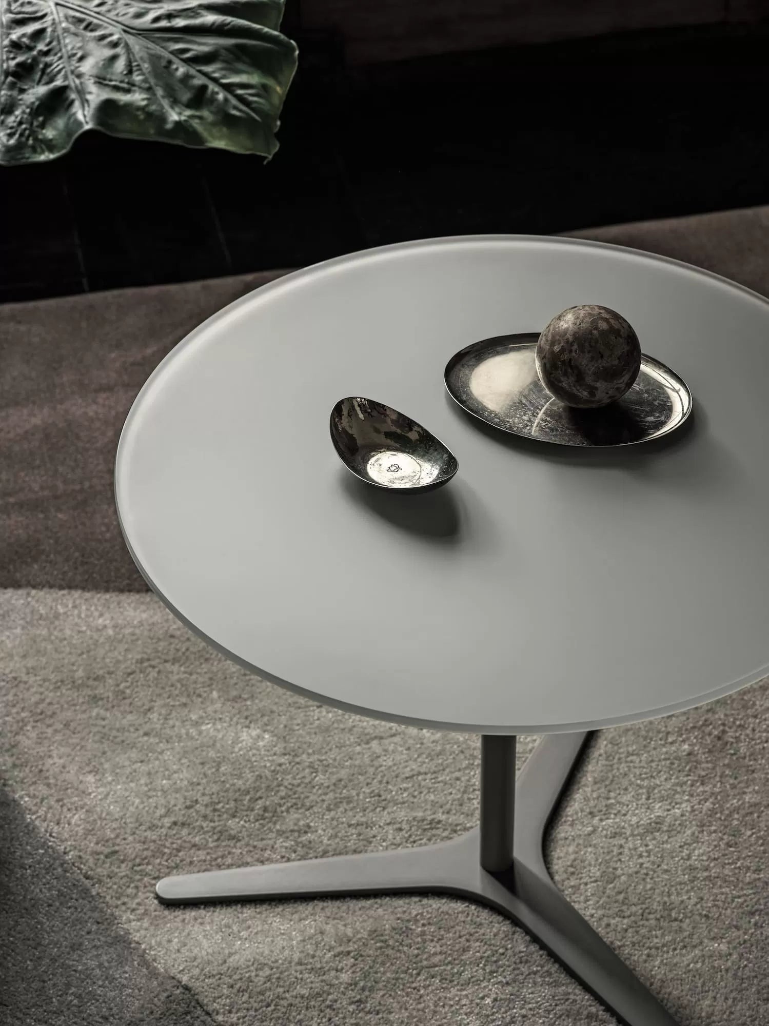 Modern Elica Coffee Table - Stylish & Functional Living Room Centerpiece for Home Decor | Perfect for Family Gatherings & Relaxing Evenings