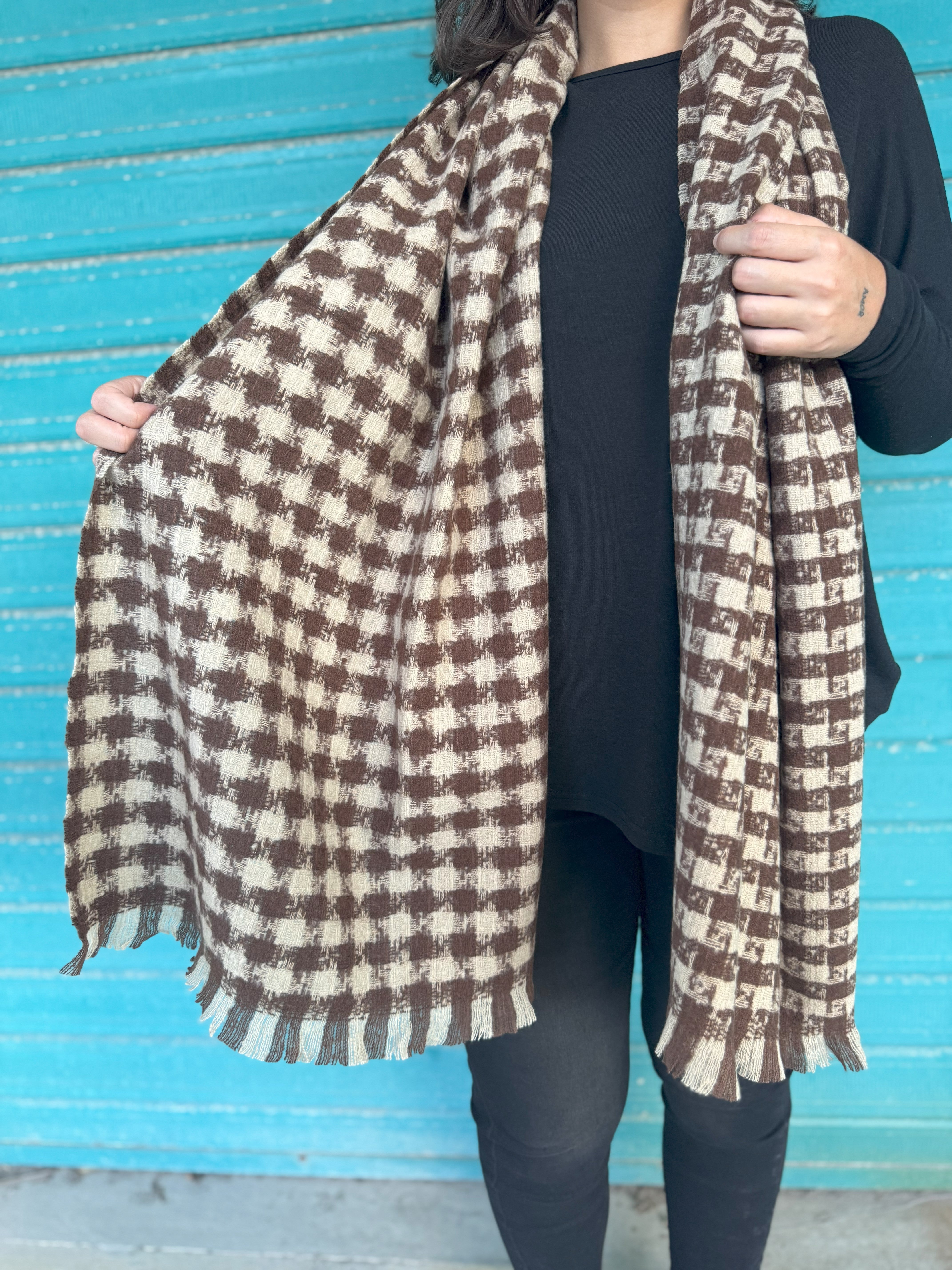 Stylish Coffee Check Scarf - Soft Plaid Winter Wrap for Women & Men - Perfect for Cold Weather, Office, and Outdoor Activities