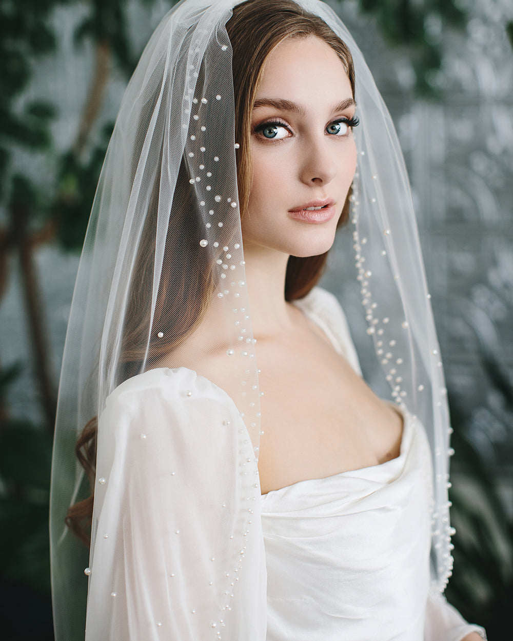 Selena Scattered Pearl Veil - Elegant Bridal Hair Accessory for Weddings, Prom & Special Occasions | Handmade Pearl Hairpiece with Delicate Beading