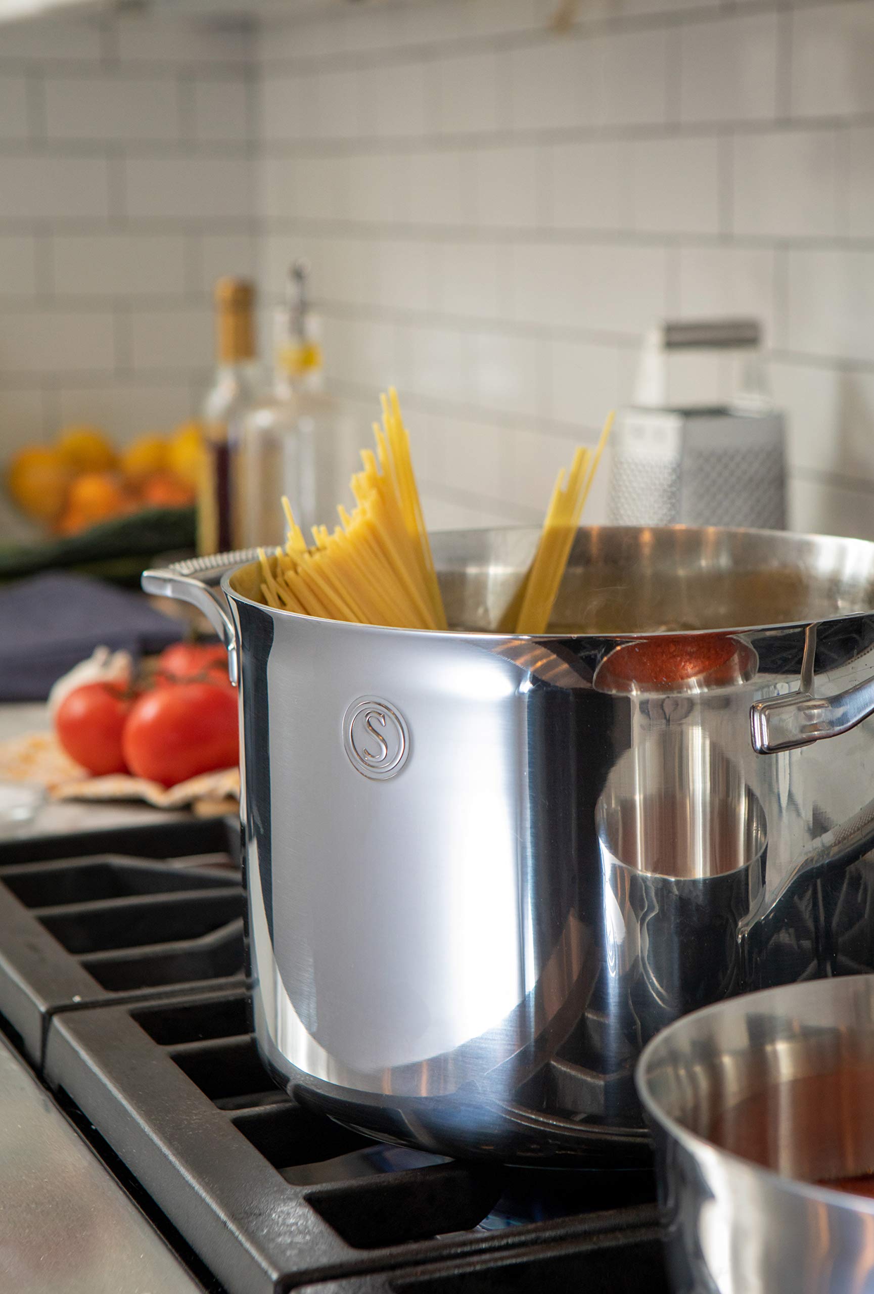 Voyage Series 8-Quart Tri-Ply Stainless Steel Stock Pot with Lid - Induction Ready, Dishwasher Safe - Perfect for Soups, Stews, Pasta & Large Family Cooking