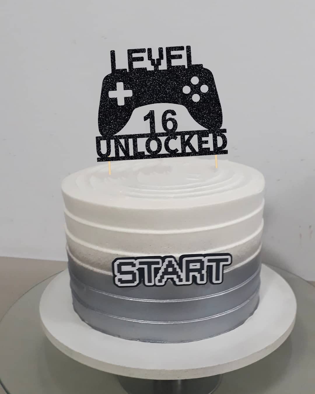Level 16 Unlocked Cake Topper - Video Game Controller Birthday Decor for Sweet 16 Parties | Perfect for Gaming Themed Cakes, Cupcakes & Celebration Desserts