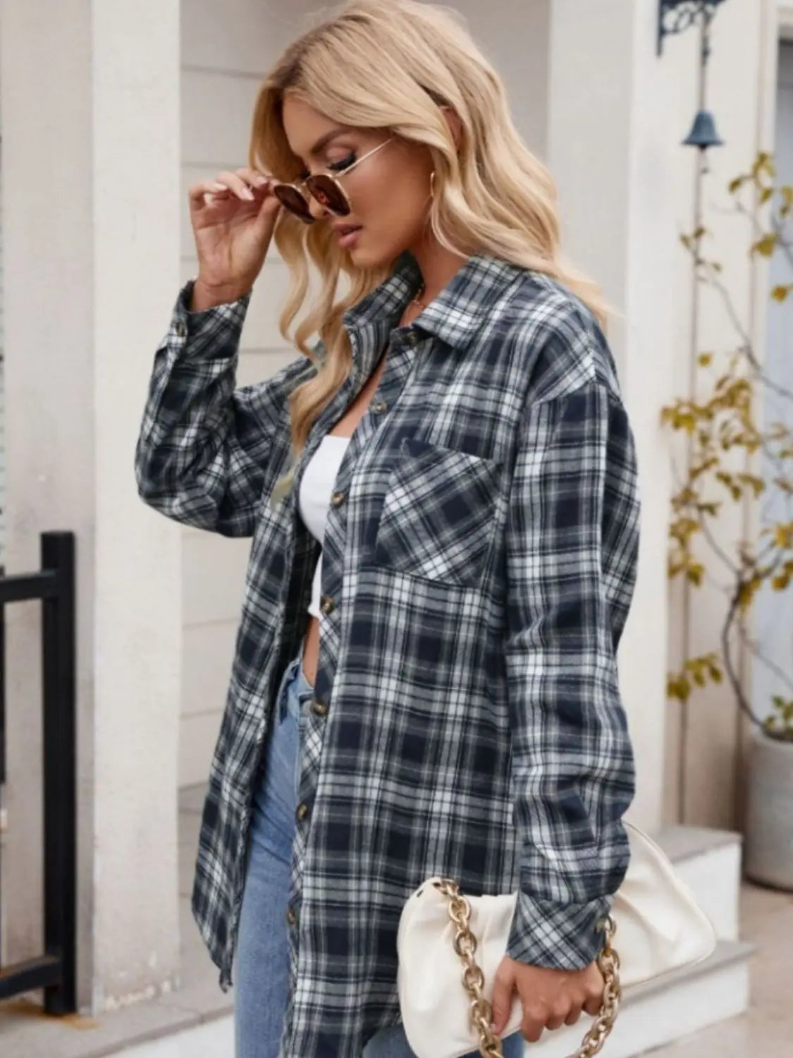 Men's Stylish Pocketed Plaid Collared Long Sleeve Shirt - Casual Office Wear & Outdoor Activities