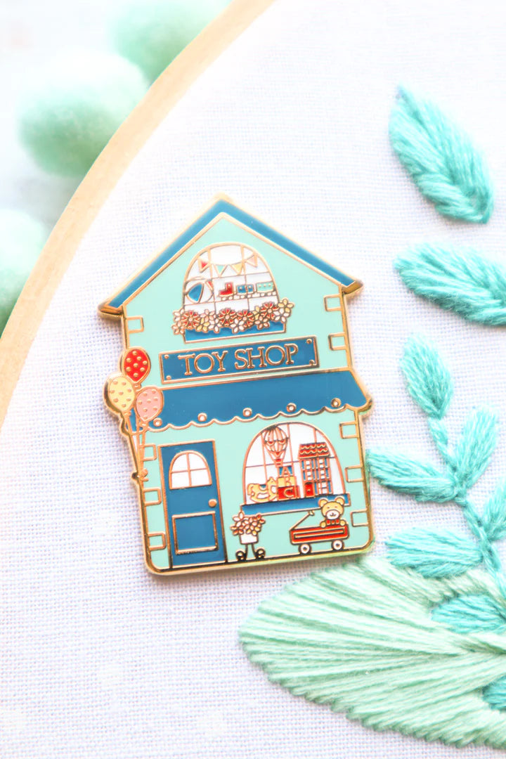 Flamingo Toes TOY SHOP Needle Minder - Magnetic Pin Cushion for Sewing, Quilting & Embroidery - Perfect for Crafters & DIY Enthusiasts