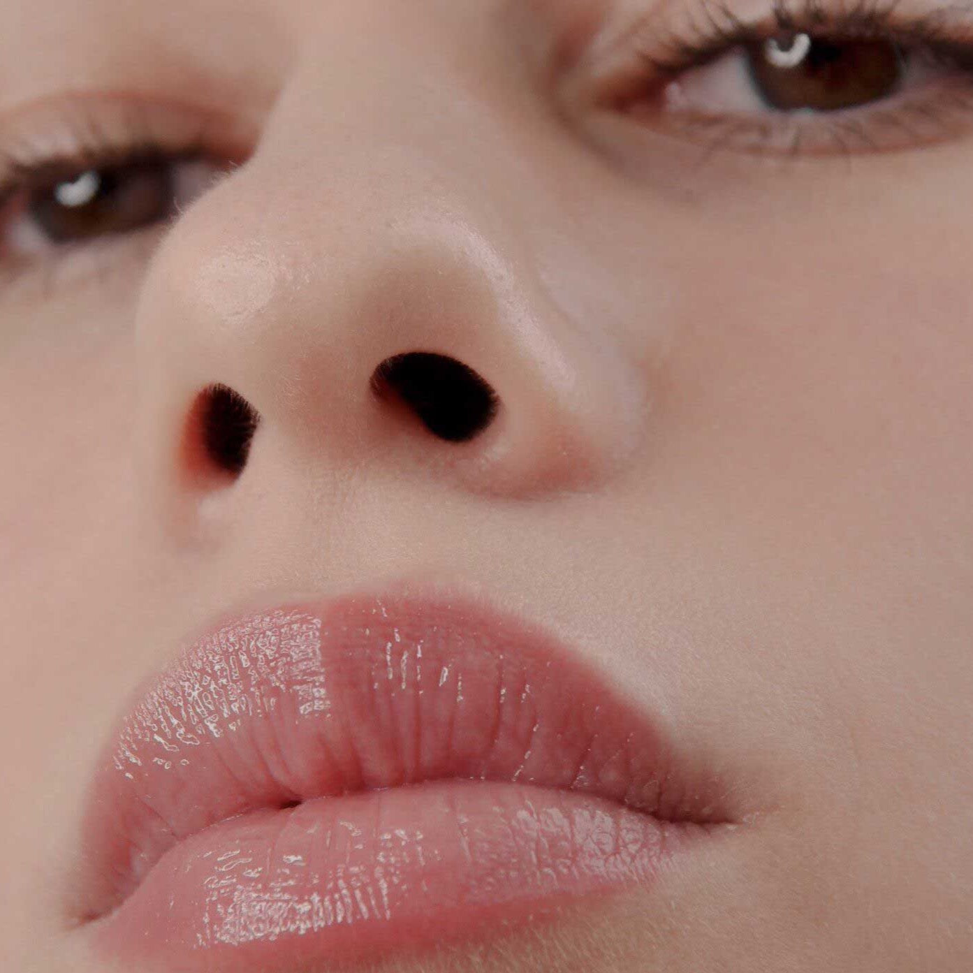Platinum Lip Plumper Gloss - Volumizing & Hydrating Lip Gloss for Fuller Lips | Perfect for Date Night, Parties & Everyday Wear