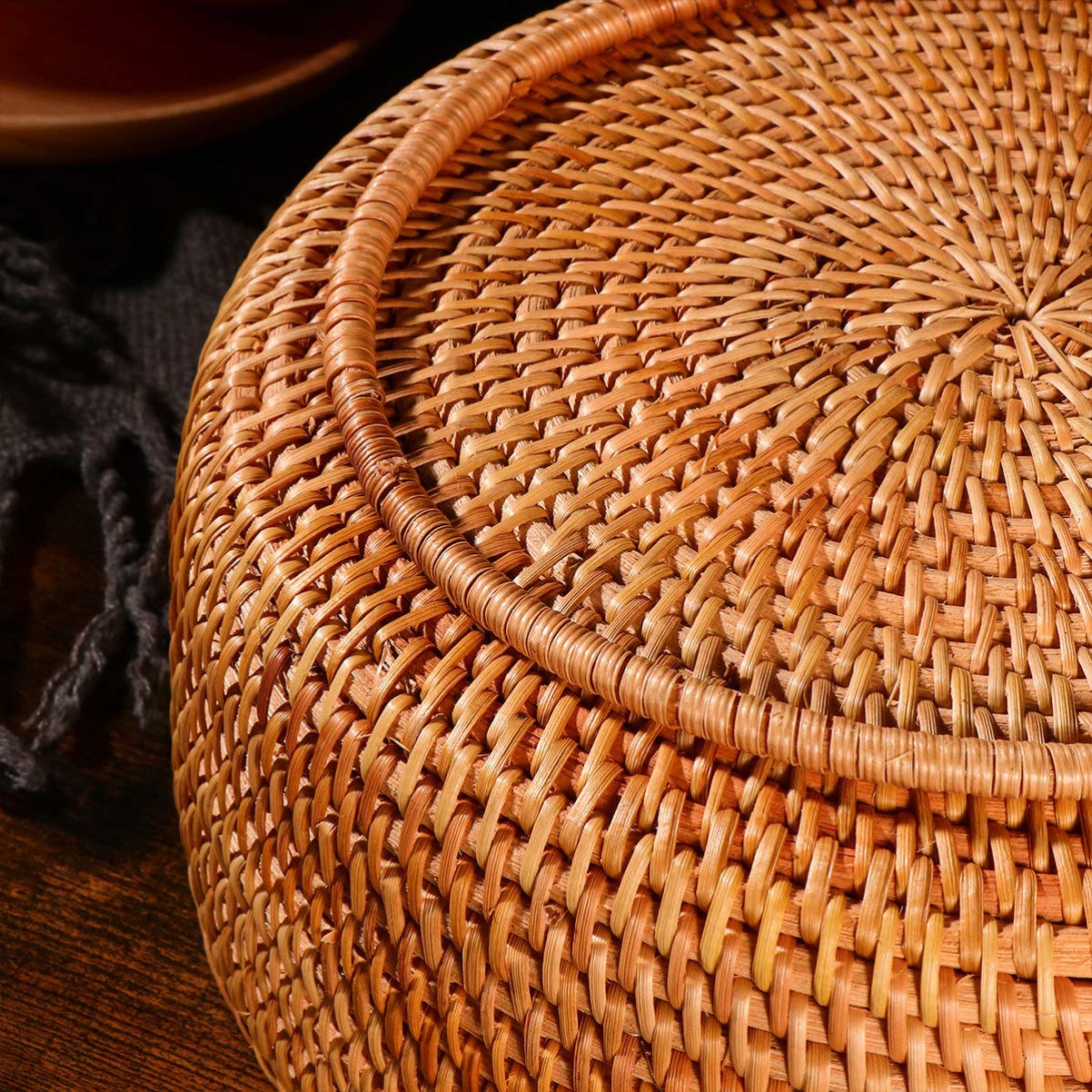 Natural Rattan Woven Round Tray Basket - Rustic Wooden Fruit & Vegetable Holder - Eco-Friendly Willow Proofing Basket for Kitchen, Dining Table, Picnic, and Home Decor