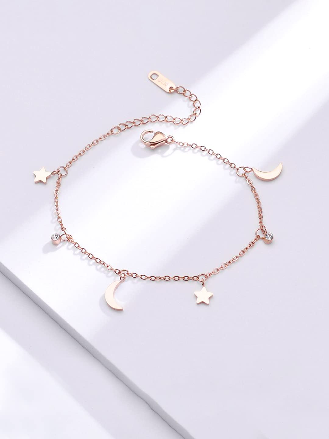 Yellow Gold Charm Anklet for Women & Girls - Valentine's Day, Birthday & Anniversary Gift for Girlfriend or Wife | Elegant Interlinked Chain Design, Stylish Ankle Bracelet for Everyday Wear, Beach Outfits & Special Occasions