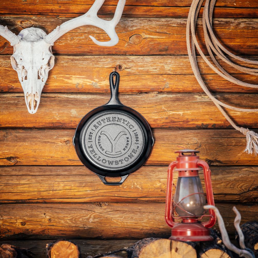 Premium 26cm Cast Iron Yellowstone Y Skillet - Heavy Duty Pre-Seasoned Skillet for Camping, Outdoor Cooking & Dutch Oven Meals