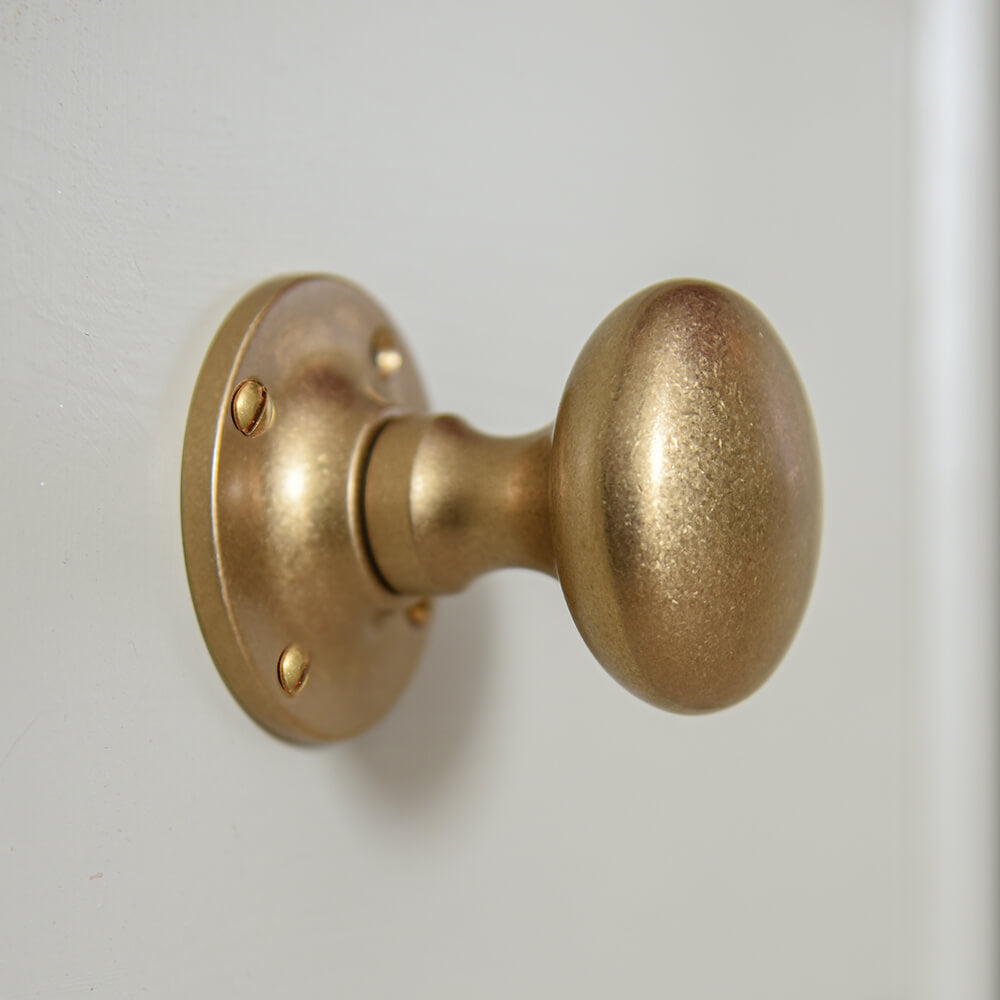 Vintage Aged Brass Cushion Door Knobs - Antique Style Cabinet & Drawer Pulls for Home Decor - Perfect for Bedroom, Bathroom & Closet Doors