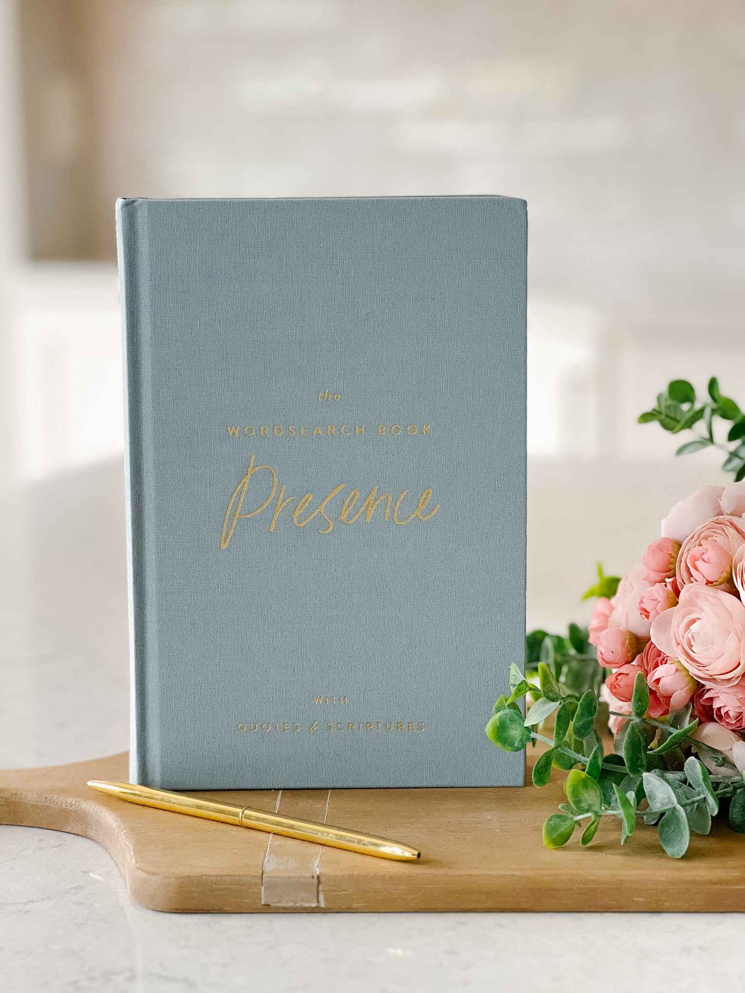 The Wordsearch Book: Presence - Fun & Challenging Word Search Puzzles for Adults & Kids - Perfect for Travel, Gifts & Relaxation