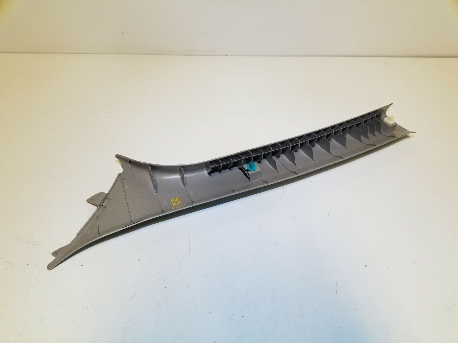 2004-2006 Scion XA Right Passenger Side A-Pillar Trim Panel - OEM Replacement Part for Windshield Repair & Interior Restoration