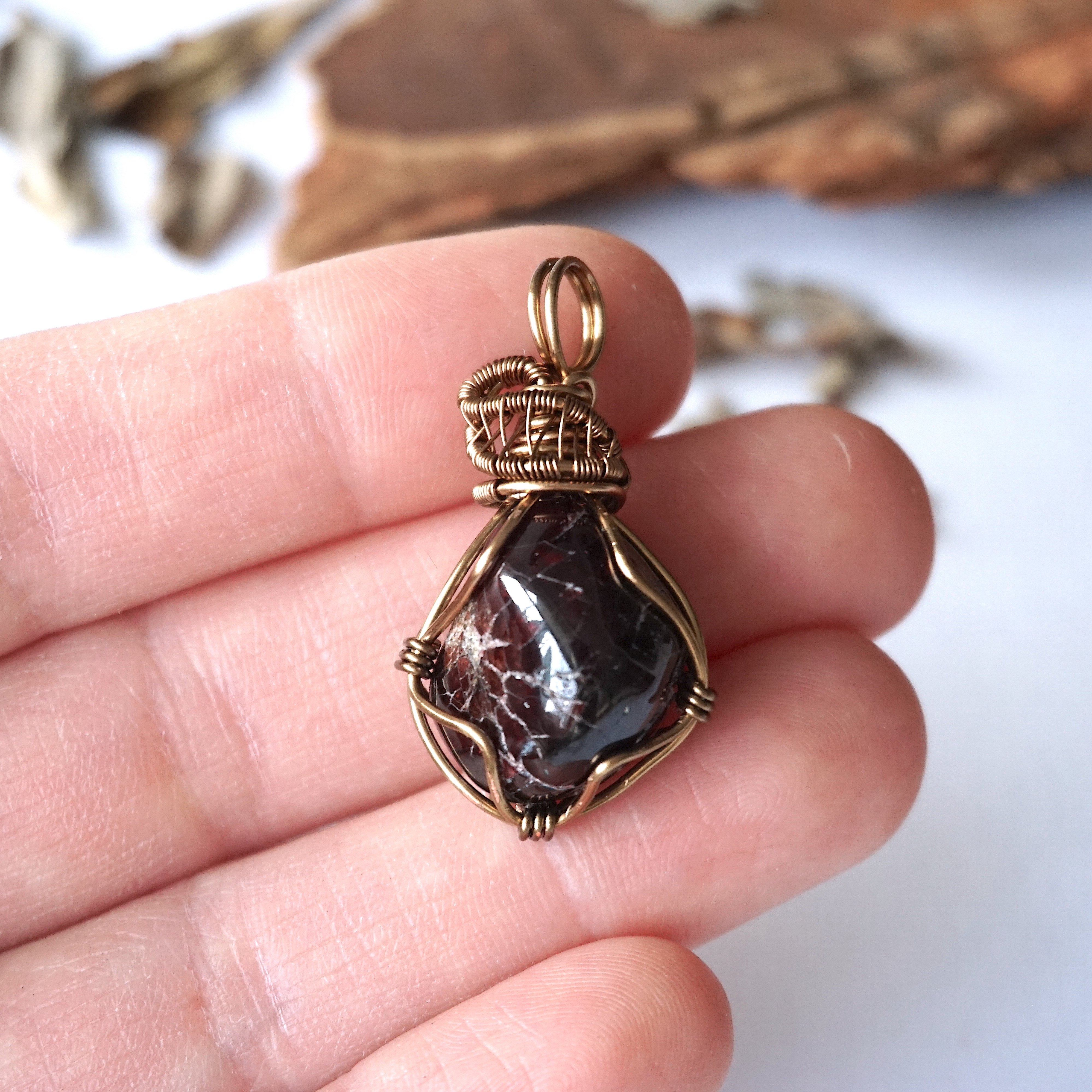 Raw Garnet Pendant Necklace in Antique Bronze - Natural Gemstone Jewelry for Women, Boho Chic Accessory for Everyday Wear & Special Occasions