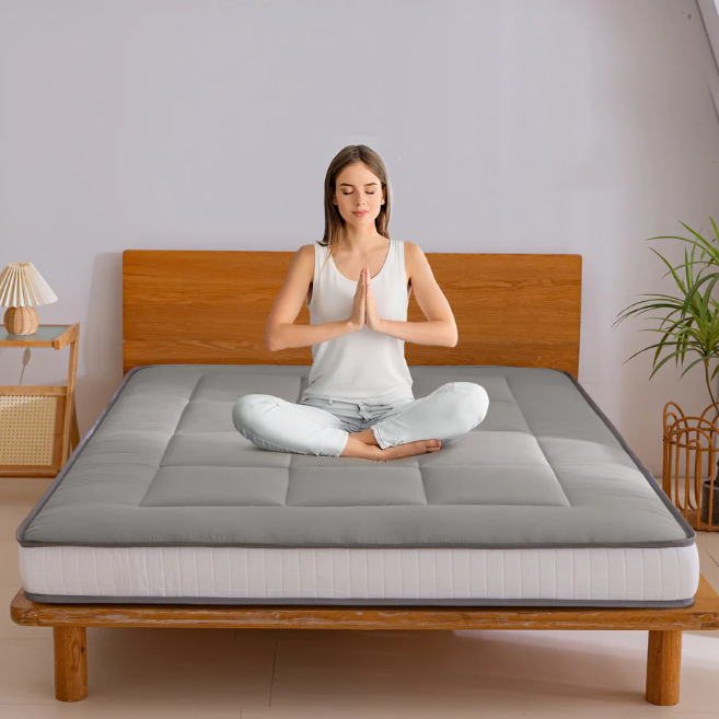 MAXYOYO Extra Thick Japanese Floor Futon Mattress - Dark Grey Foldable Tatami Bed for Guest Room, Meditation & Small Space Living | Comfortable Floor Sleeping Solution
