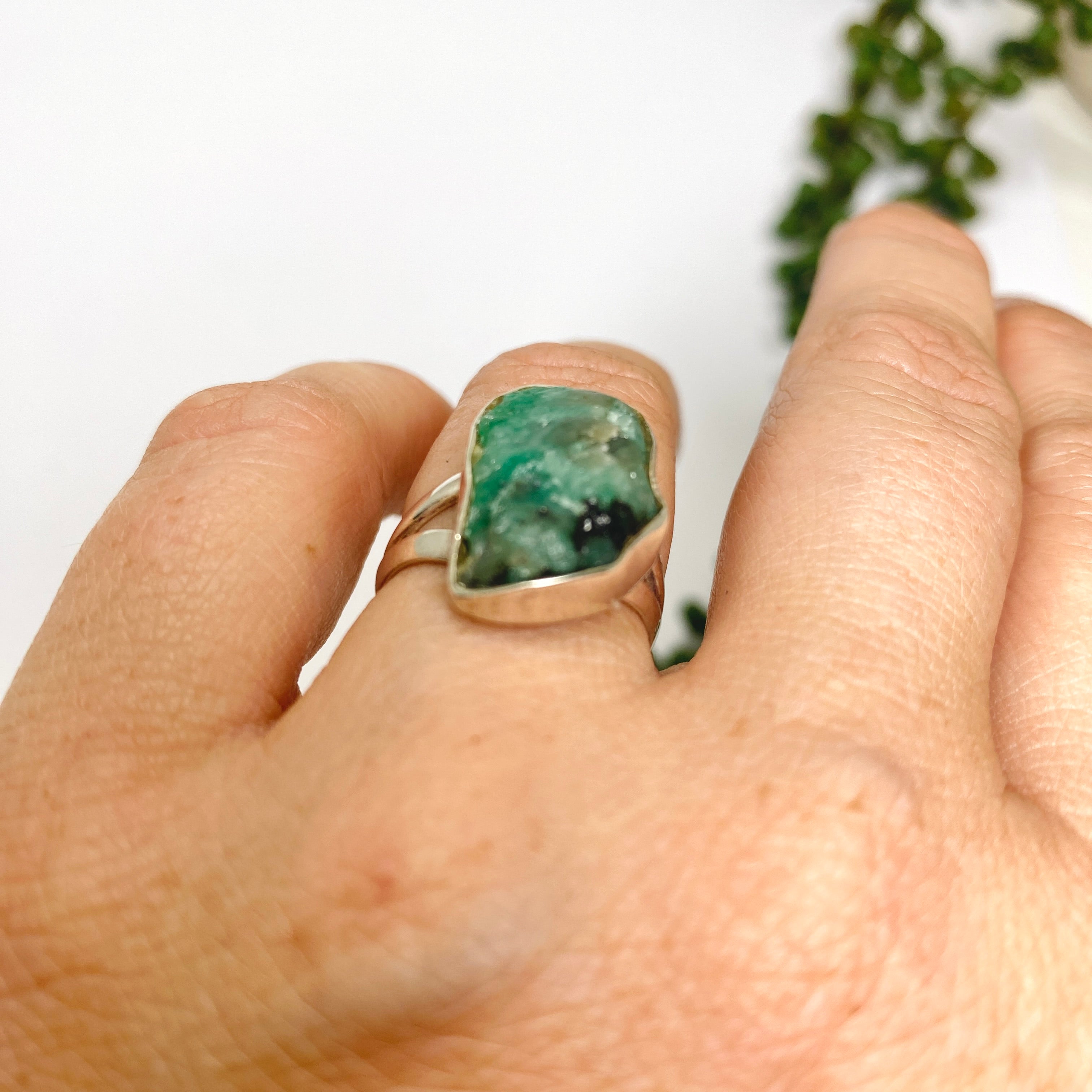 Emerald Raw Ring Size 7 for Women - Natural Green Gemstone Jewelry KRGJ2979 | Perfect for Weddings, Parties & Everyday Elegance