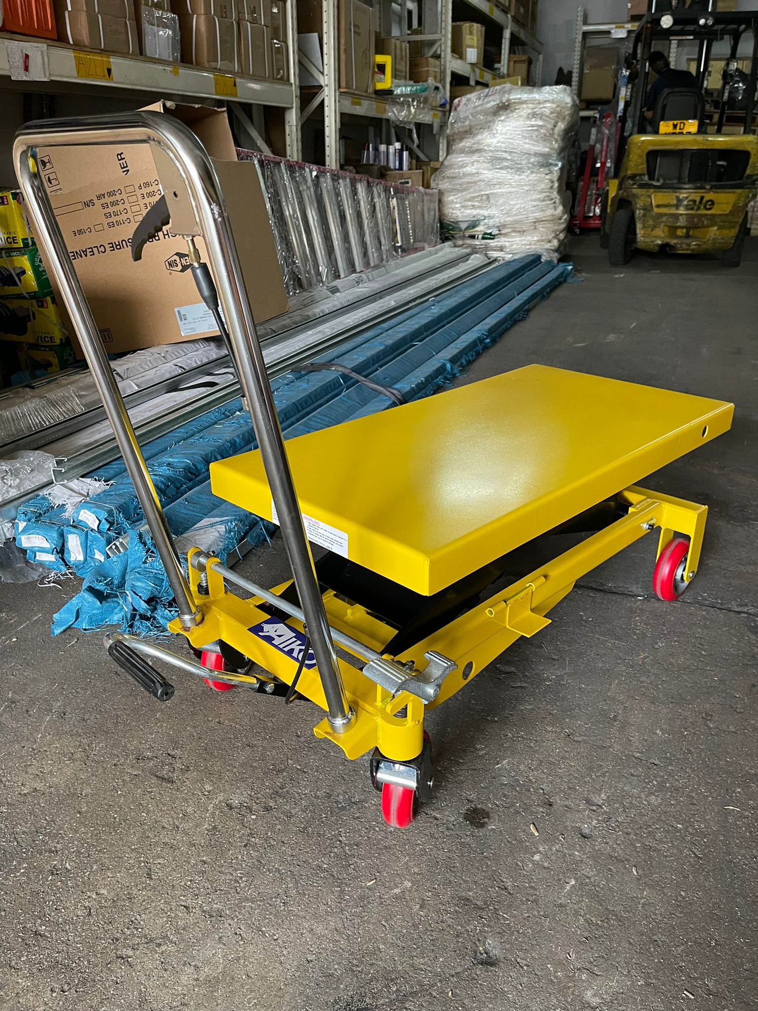 Aiko 1000kg Hydraulic Scissor Lift Table - Heavy Duty Workbench Lift with 1000mm Height (Model PT WP1000) - Ideal for Warehouse, Factory, and Workshop Material Handling