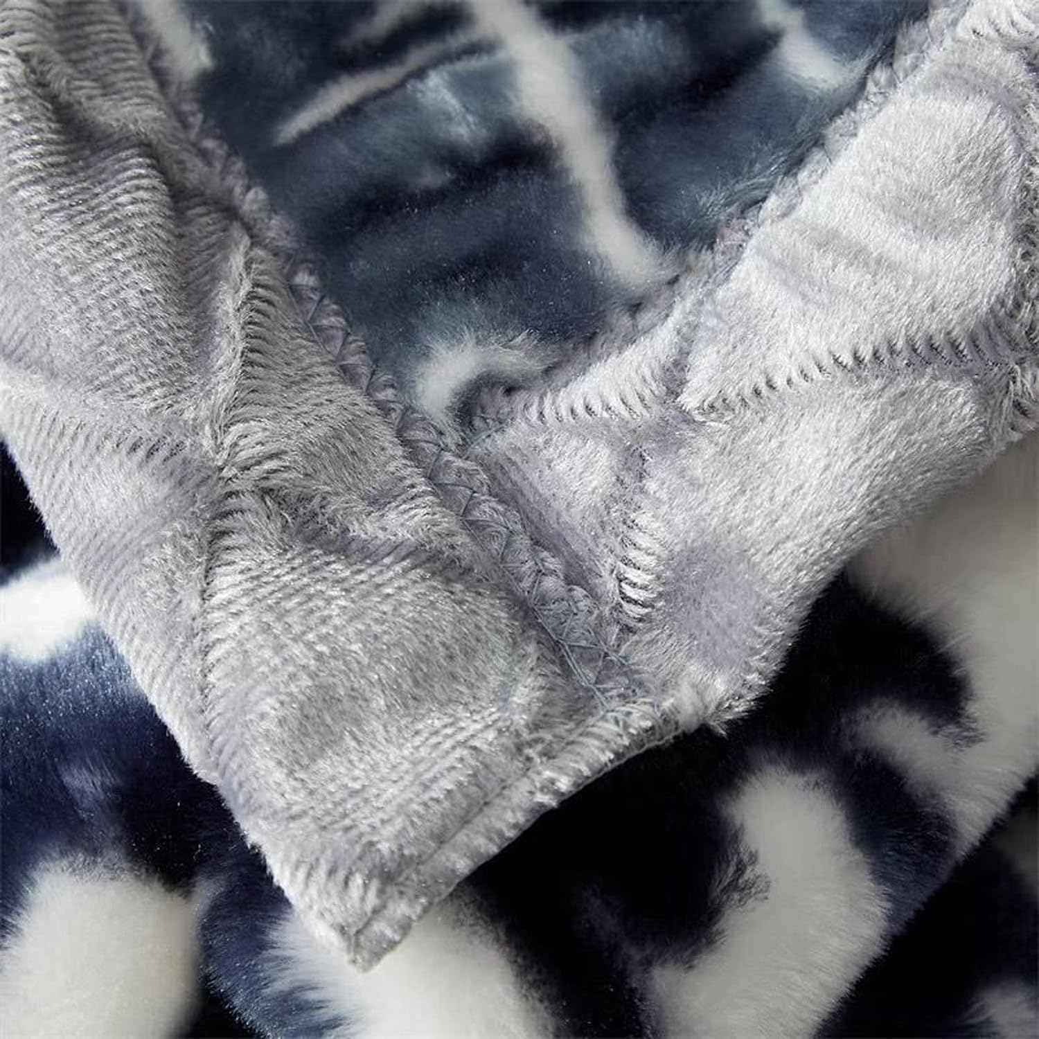 LGYKUMEG 9 Lbs Heavy Winter Fleece Plush Blanket 79