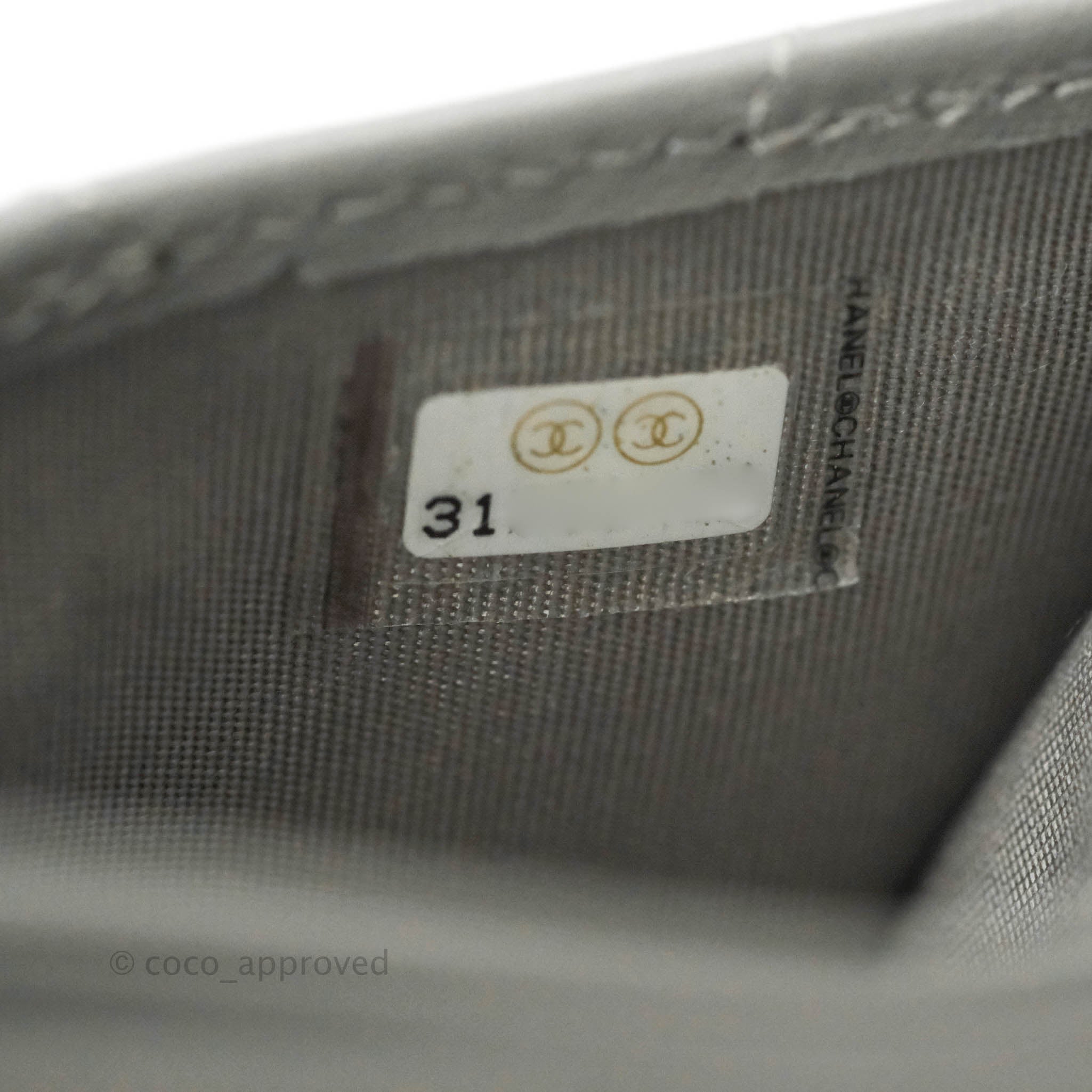 Chanel Classic Flat Card Holder in Grey Lambskin with Silver Hardware - Luxury Compact Wallet for Everyday Use & Travel