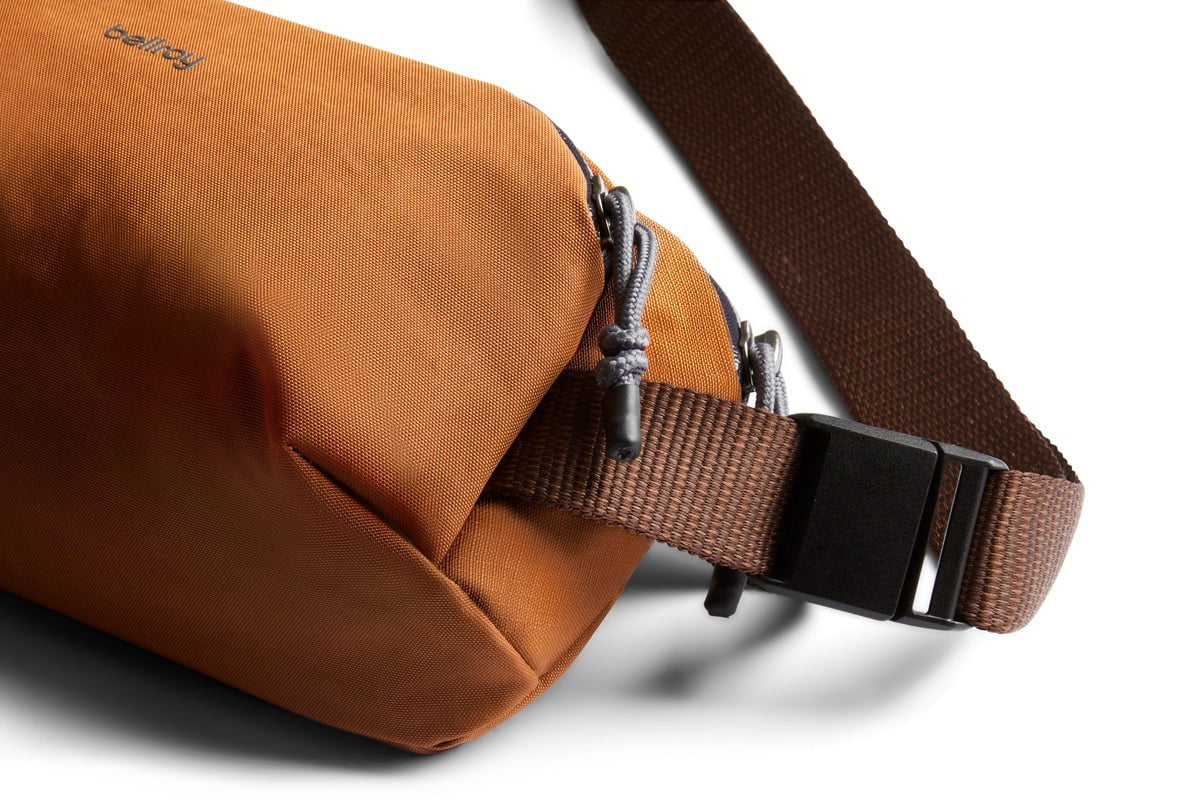 Bellroy Venture Ready Sling 2.5L Crossbody Bag - Lightweight & Water-Resistant Travel Pack for Men & Women - Perfect for Hiking, Commuting & Everyday Carry