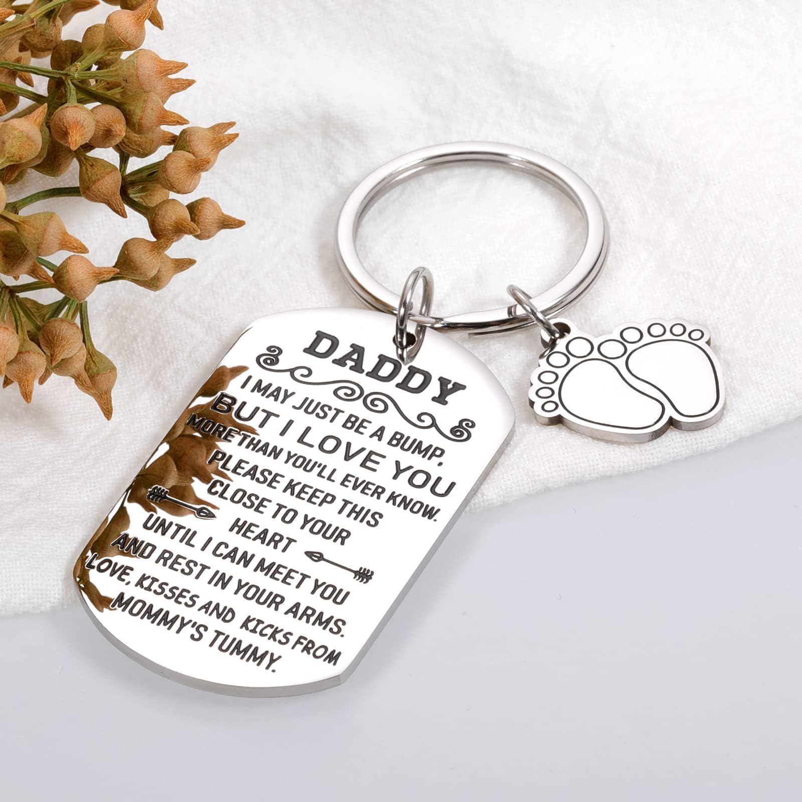 First Time Dad Gifts - Cute Baby Keychain for New Dads, Pregnancy Announcement & Baby Shower Gift for Expecting Fathers - Perfect Valentine's Day Present from Baby | Great for Father's Day, Gender Reveal & Special Occasions