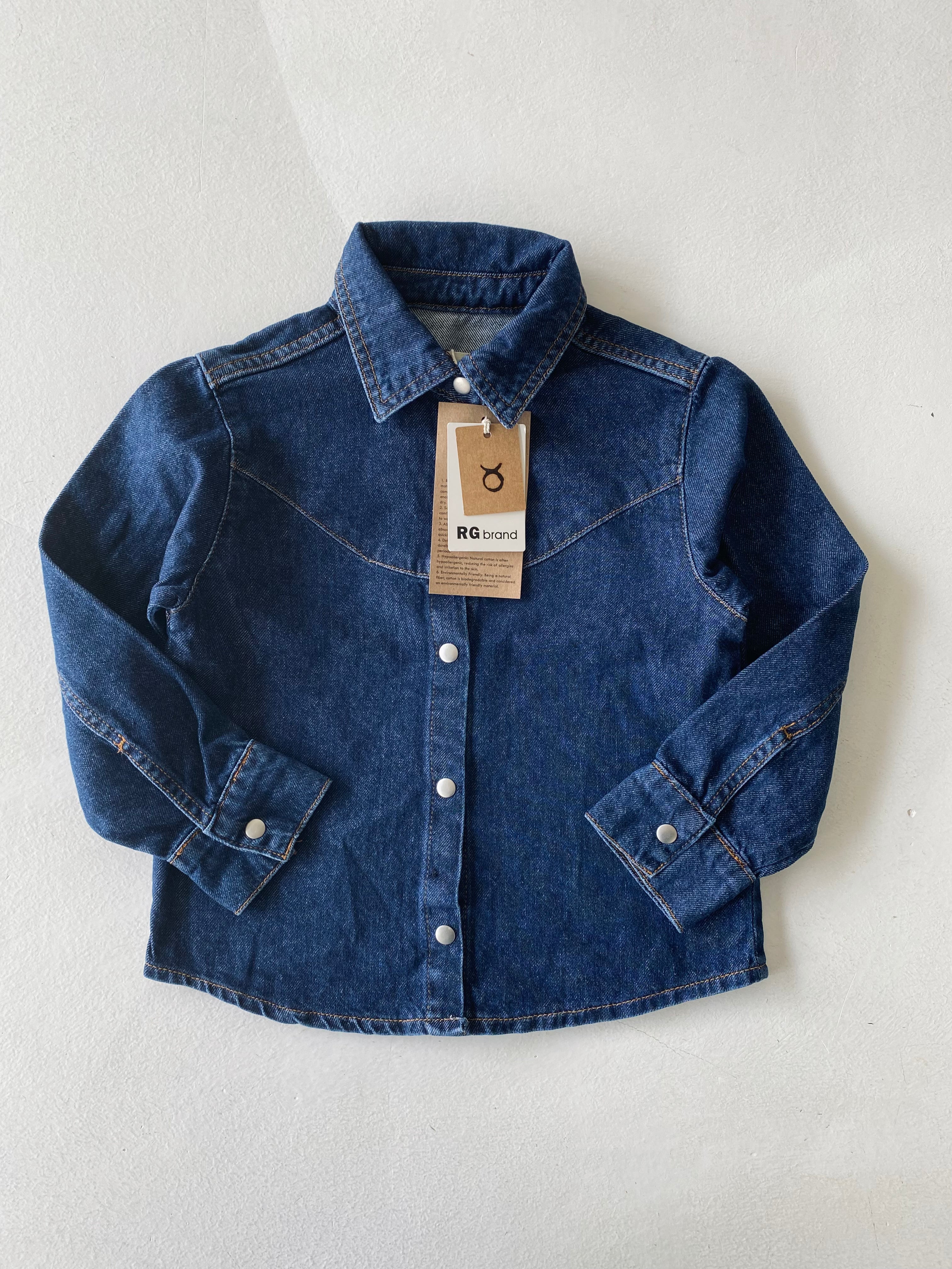 Oversized Denim Jacket for Women - Trendy Distressed Vintage Style - Perfect for Casual Outfits, Streetwear & Layering in Fall & Spring
