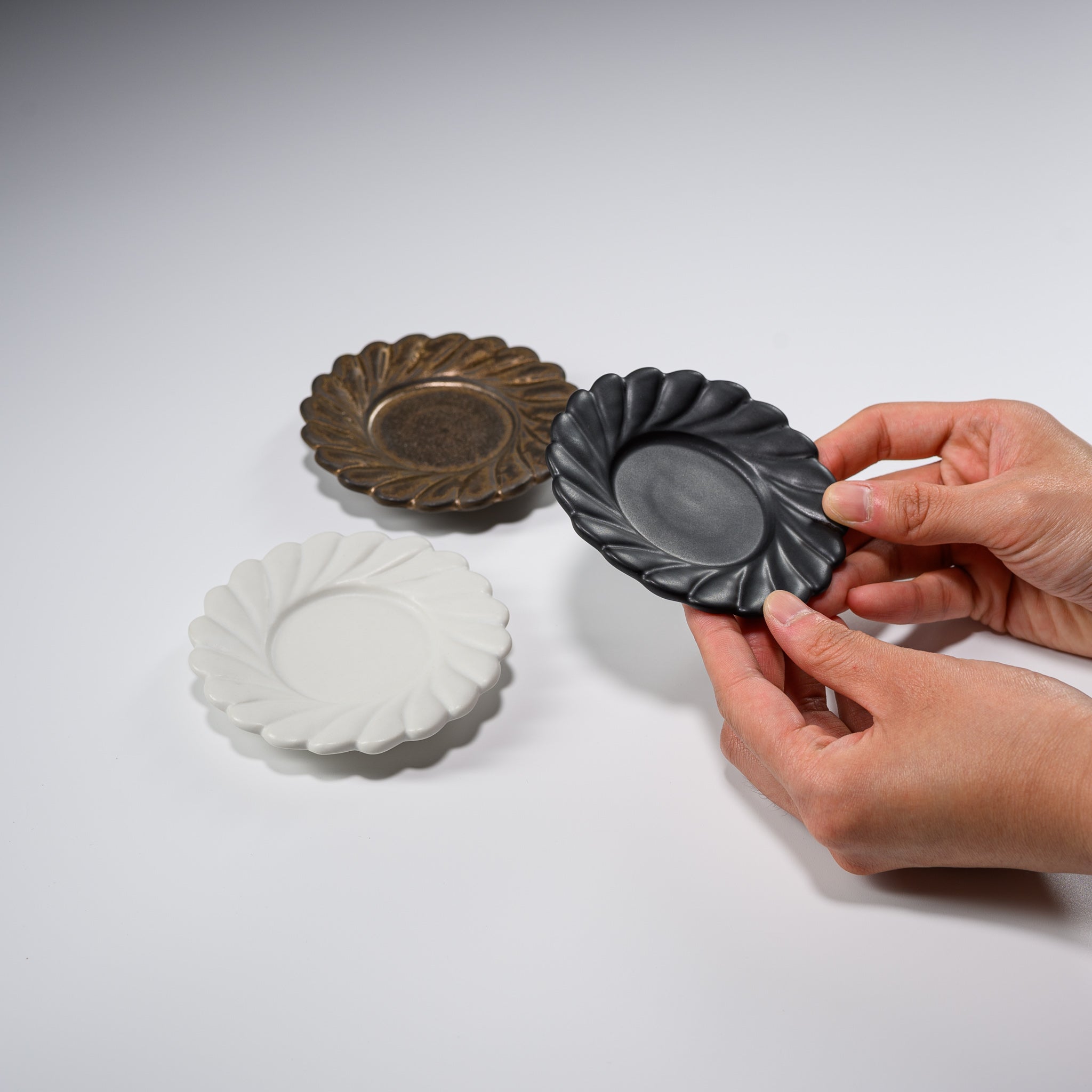 Handmade USUKIYAKI Small Dish - Twisted Flower Design Japanese Ceramic Appetizer Plate | Perfect for Sushi, Soy Sauce, or Home Decor